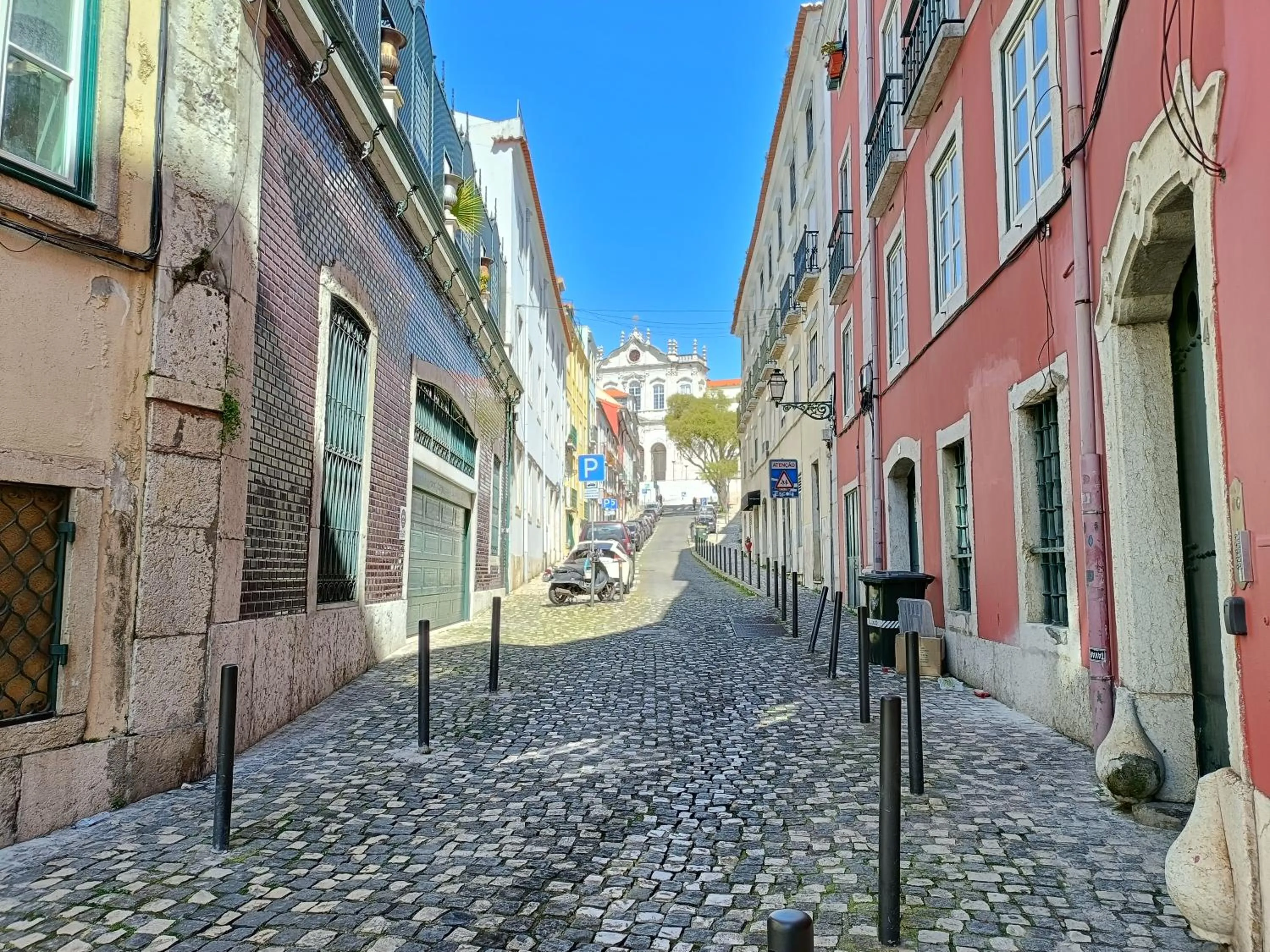 DoBairro Suites at Merces