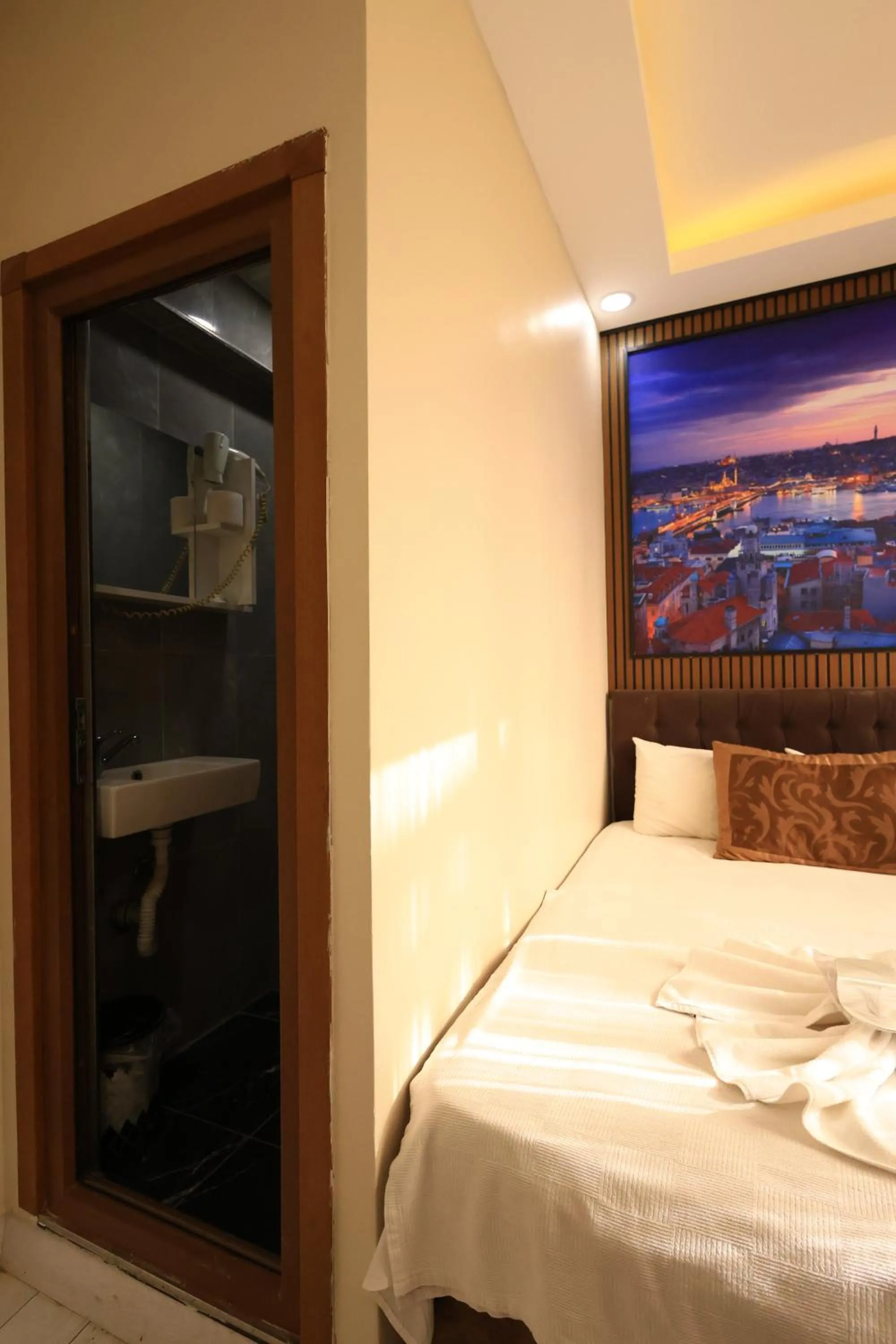 Photo of the whole room in HamzaBey Hotel