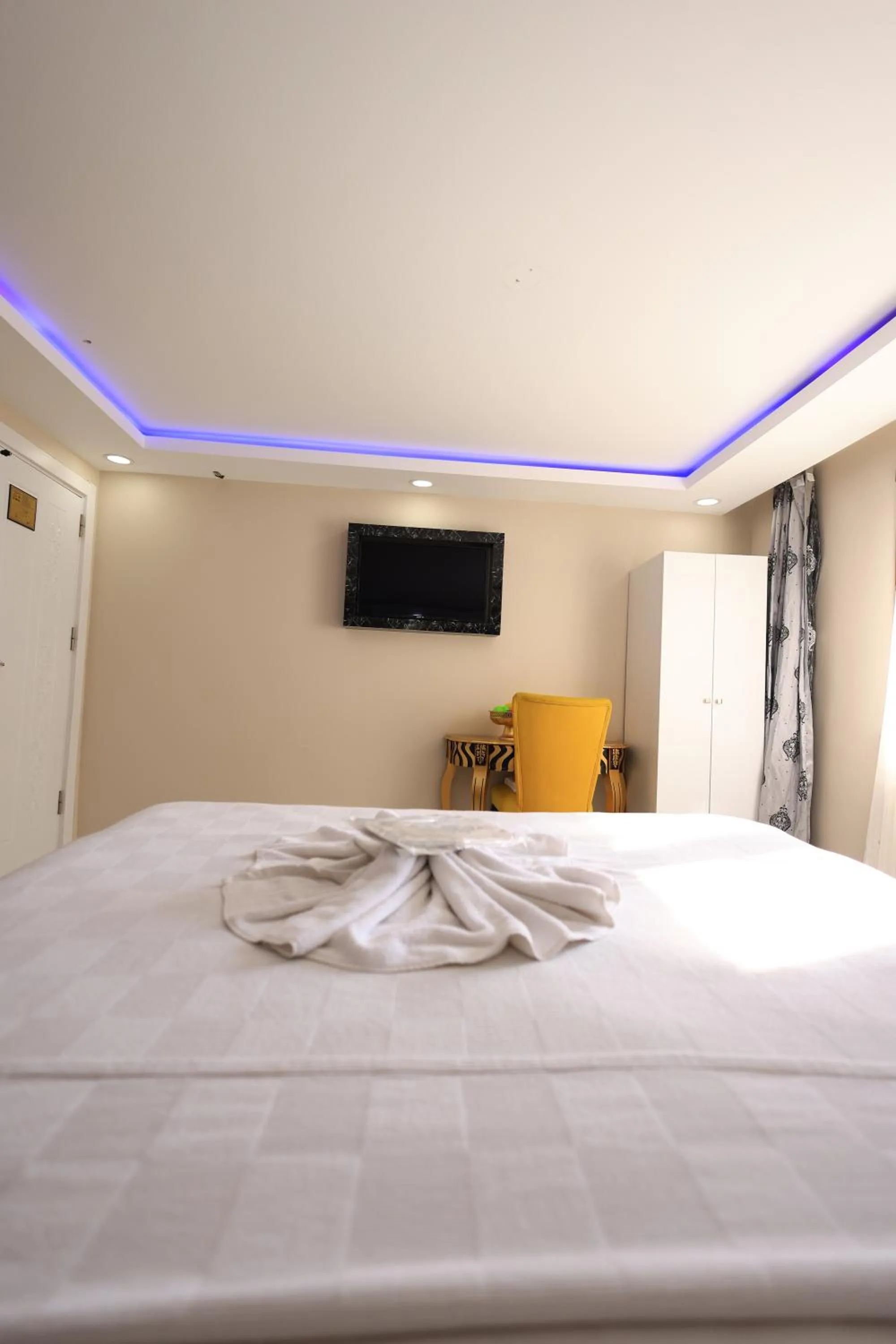 Photo of the whole room in HamzaBey Hotel