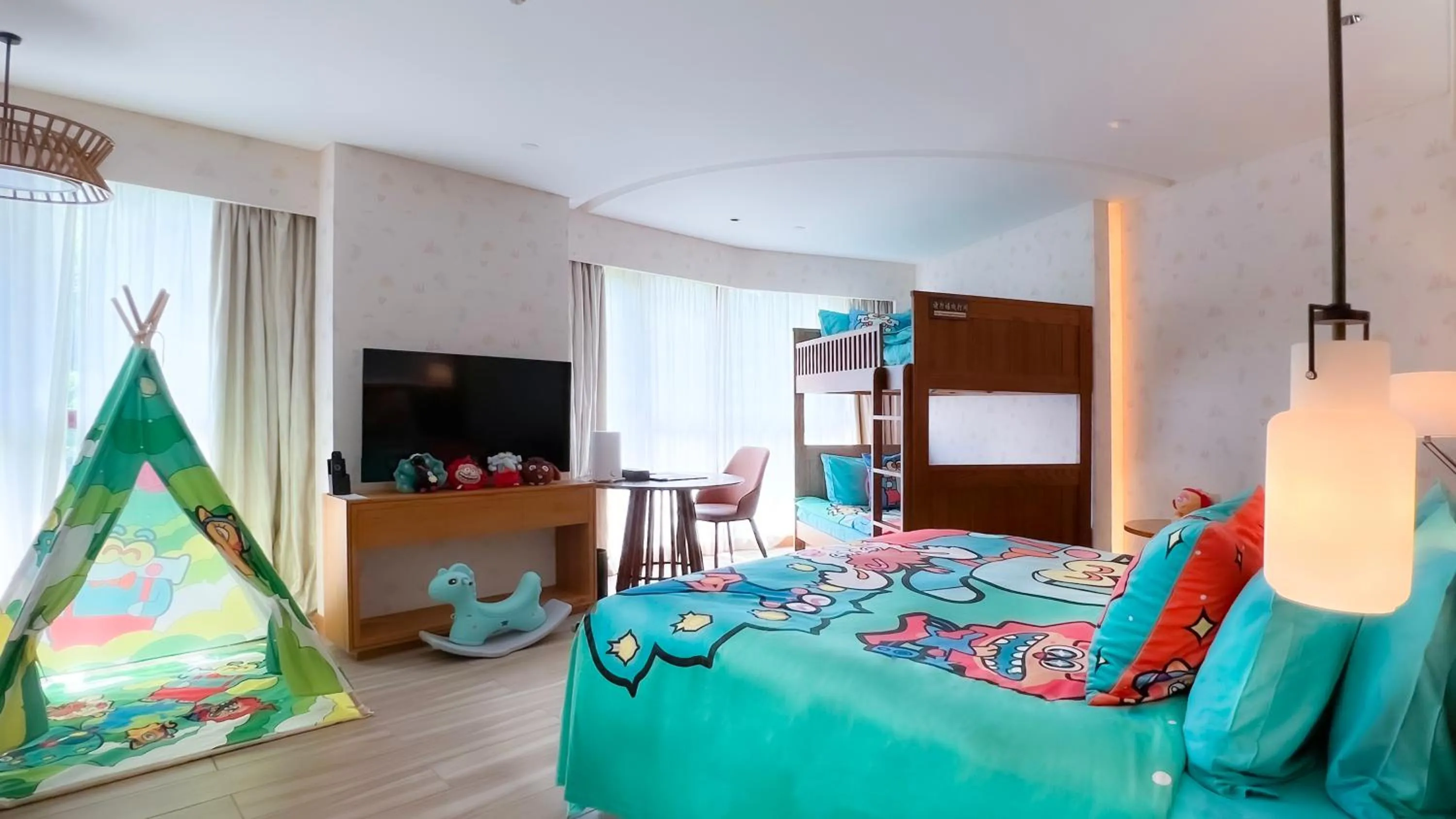 Bed in Holiday Inn Jilin Beidahu by IHG