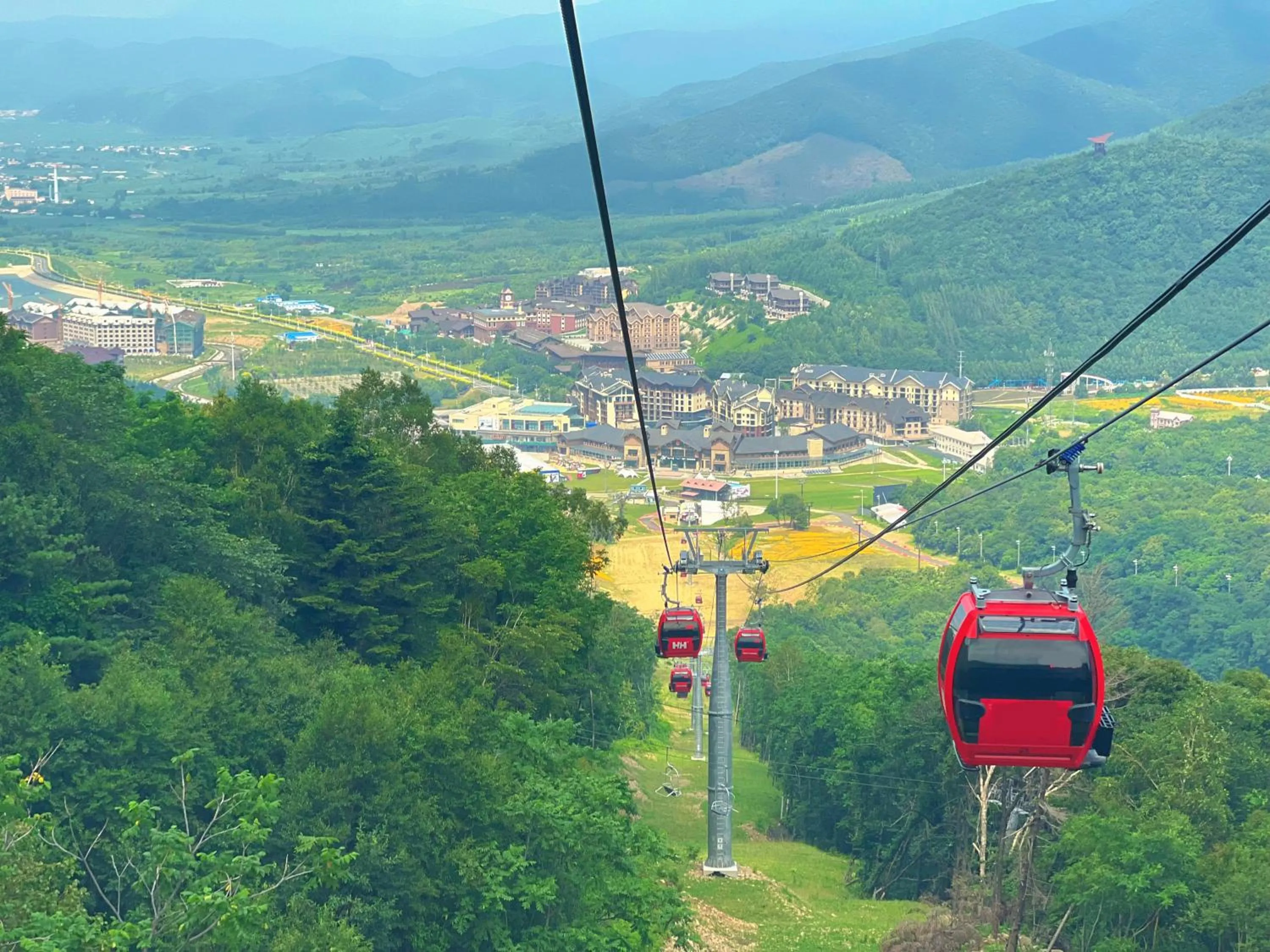 Summer in Holiday Inn Jilin Beidahu by IHG