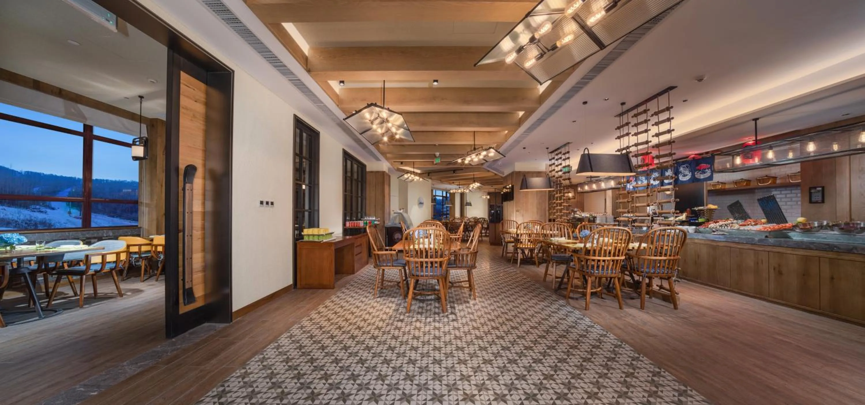 Breakfast in Holiday Inn Jilin Beidahu by IHG