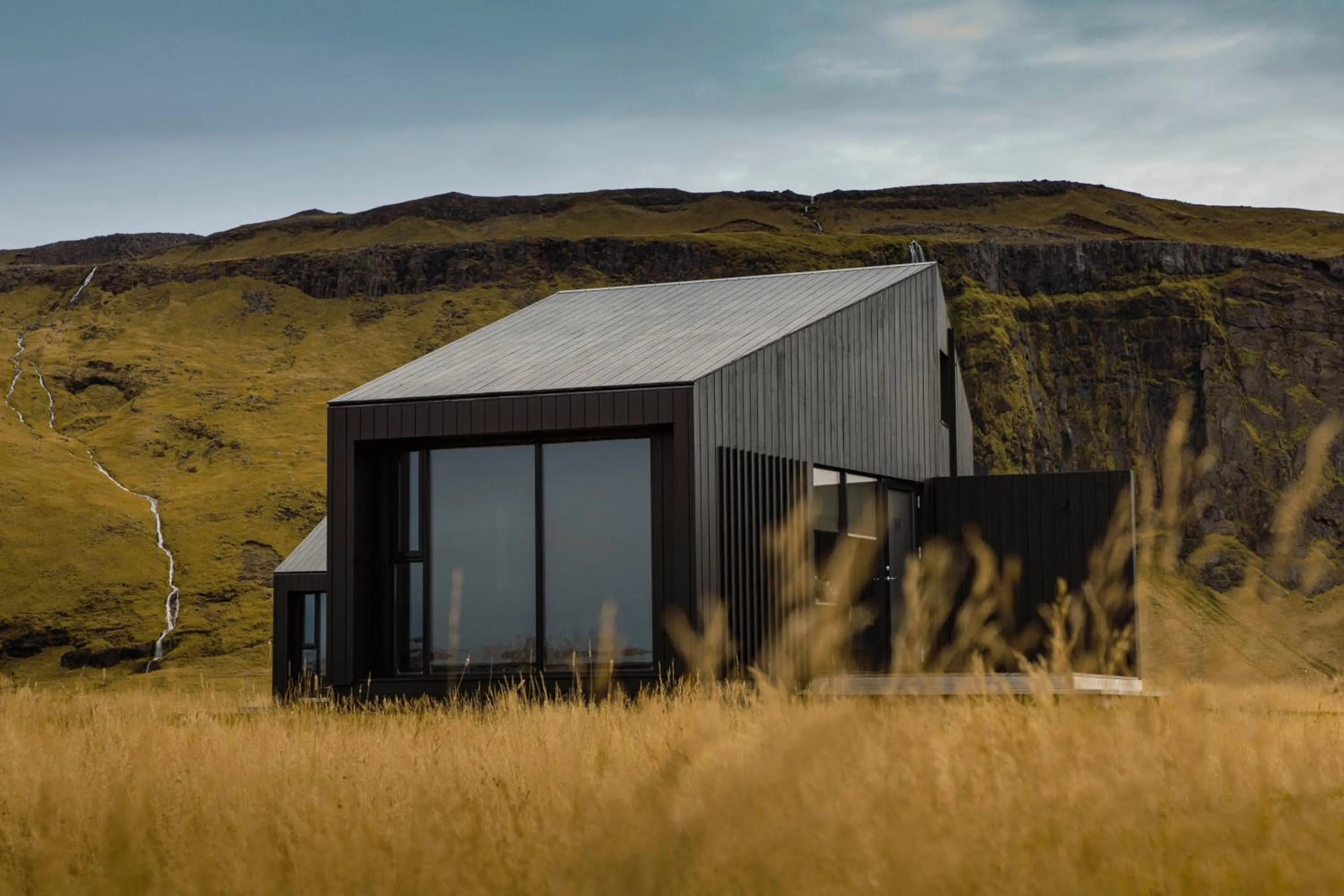 Natural landscape in Seljalandsfoss Horizons