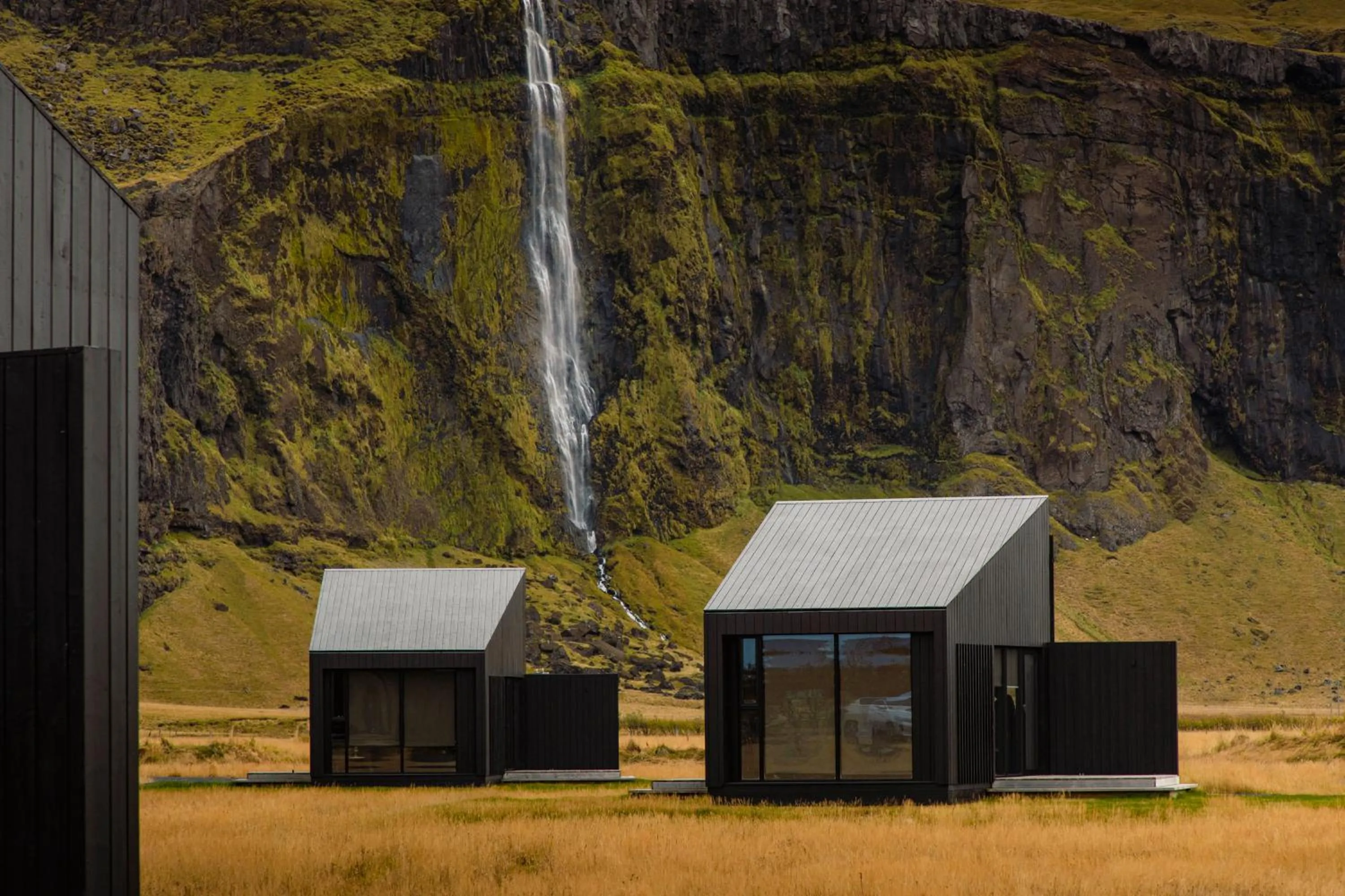 Natural landscape in Seljalandsfoss Horizons