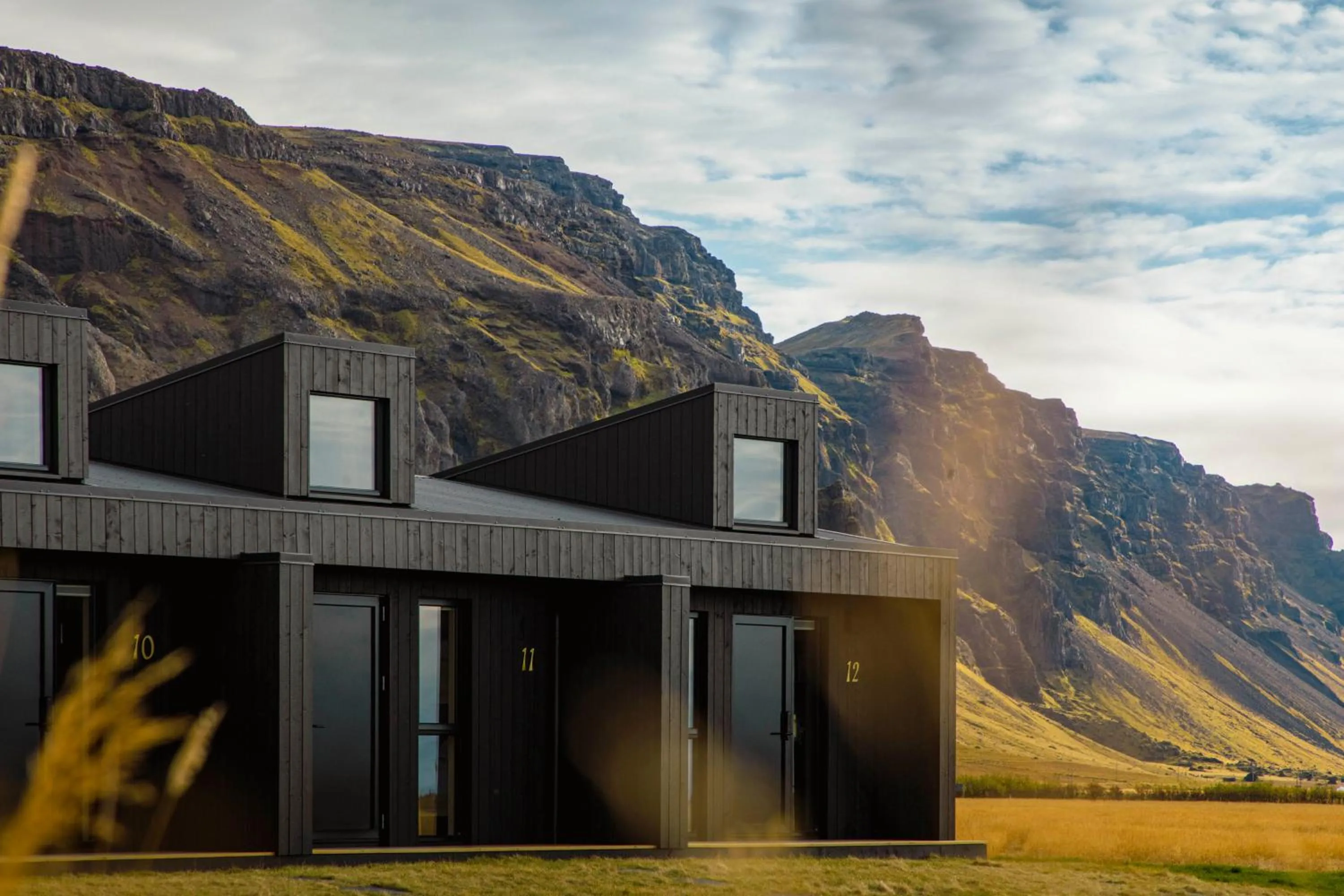 Natural landscape in Seljalandsfoss Horizons