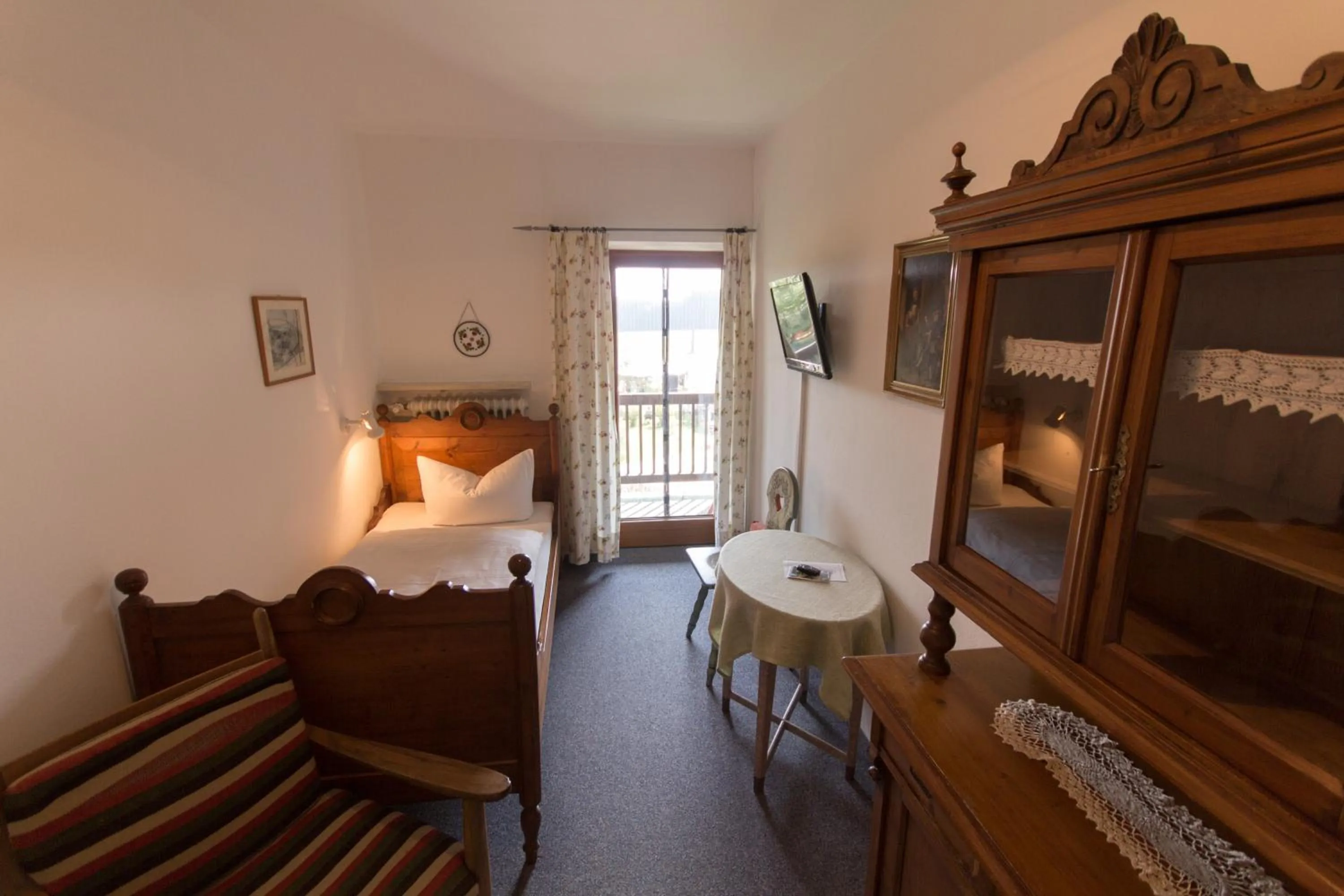 Bed in Landhaus Griessee