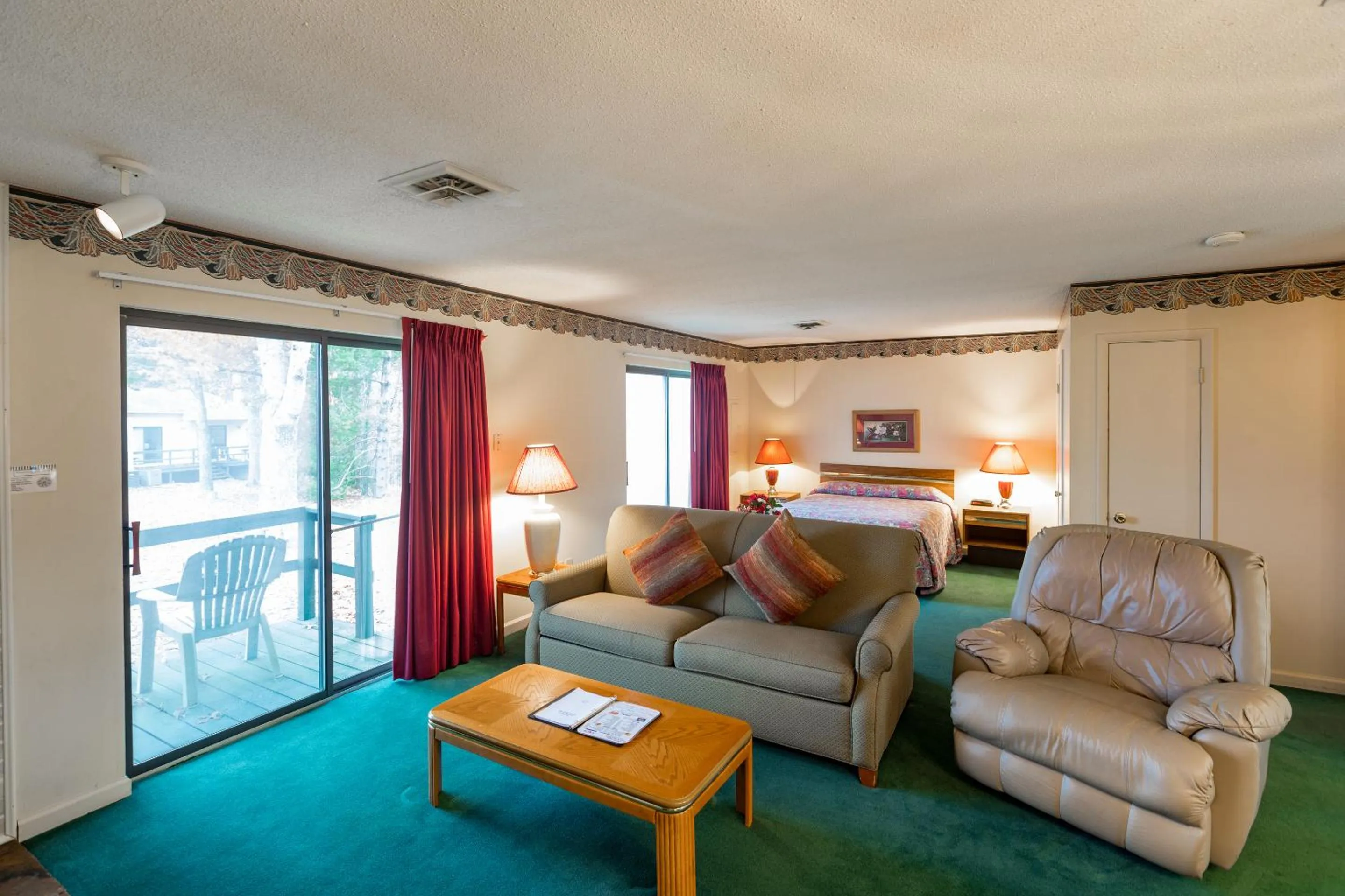 Crown Resorts at Lake Tansi East