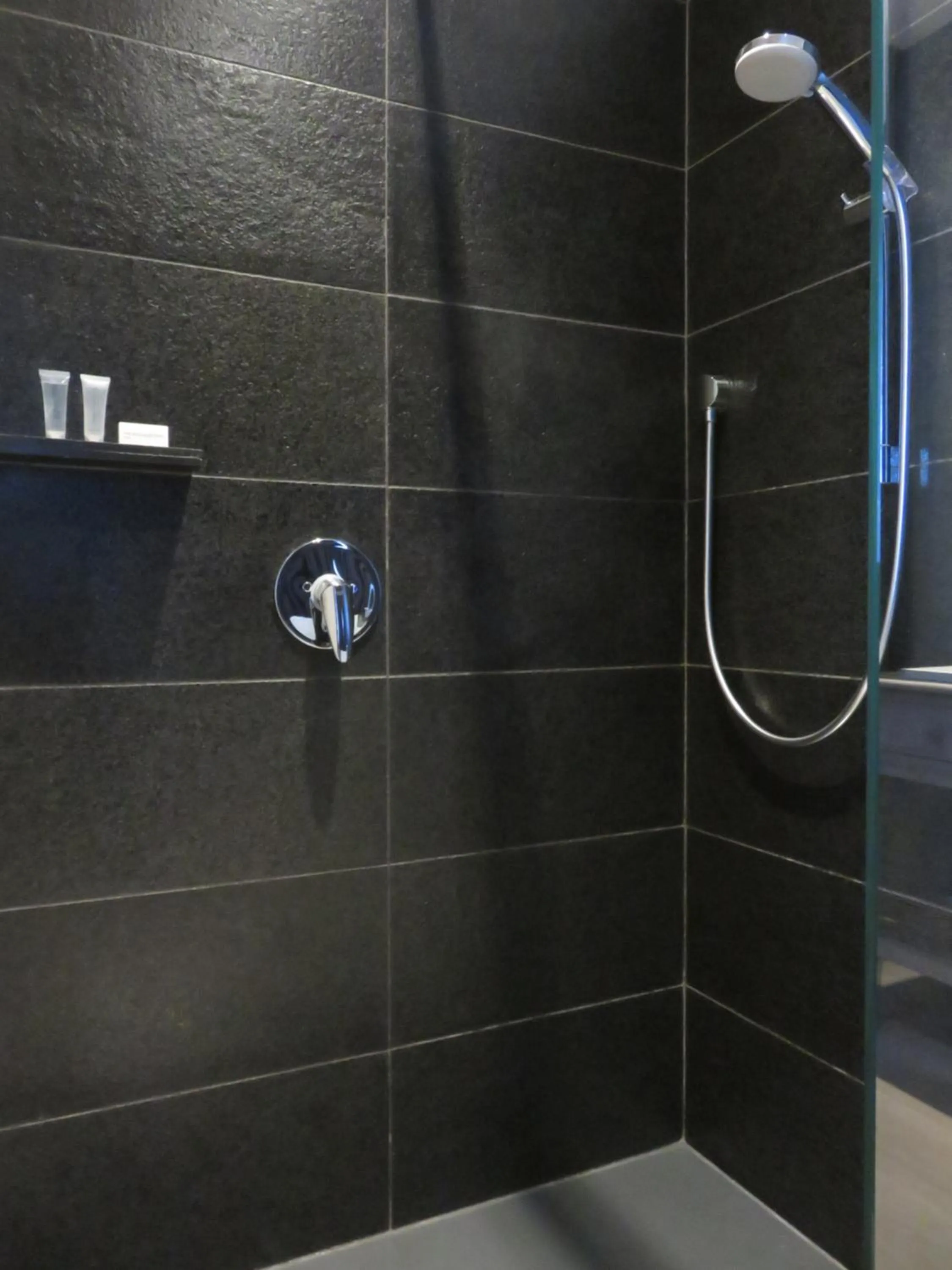 Bathroom in B&B De Goede 13