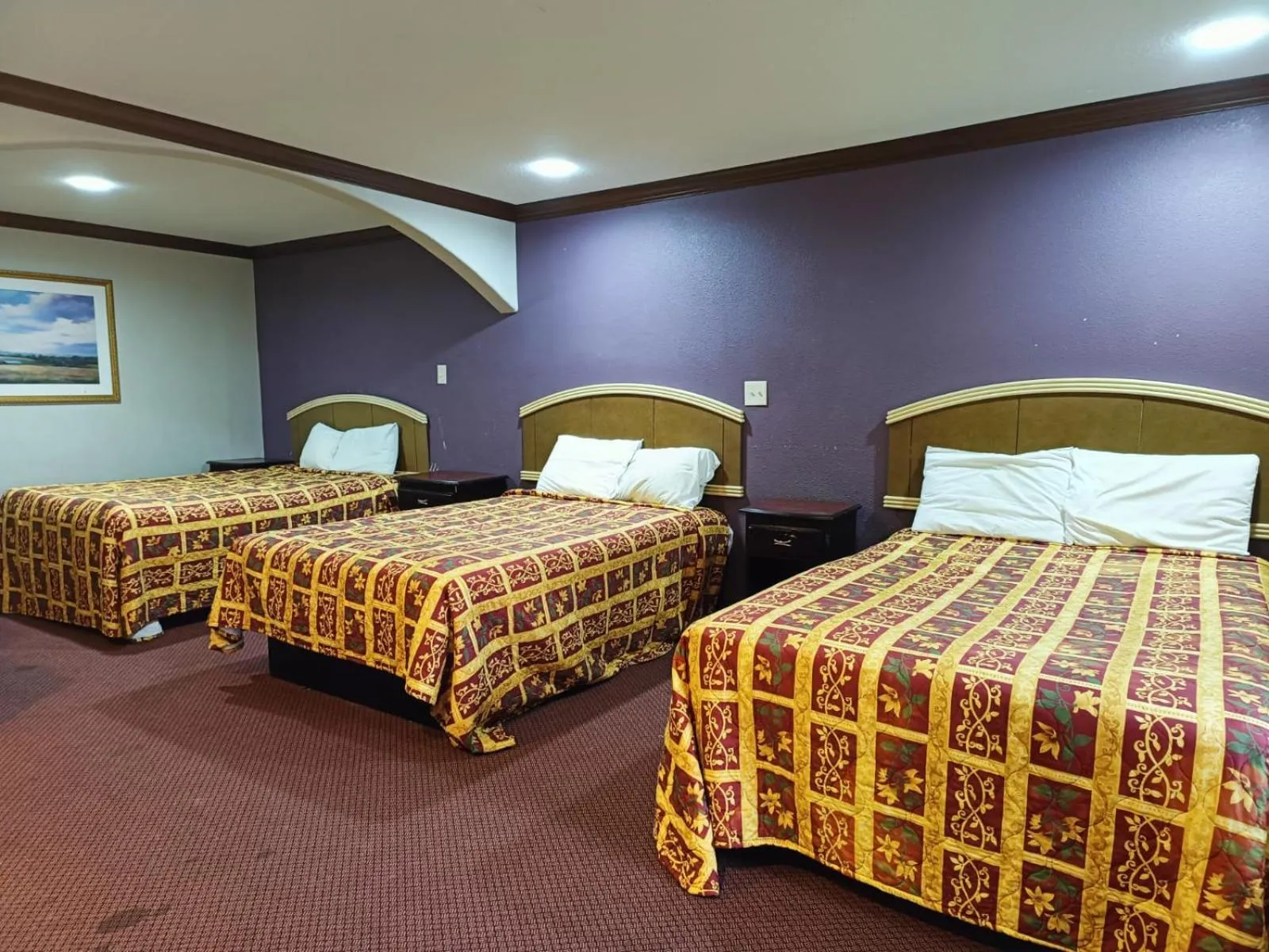 Bedroom, Bed in American Inn & Suites By Capital O Victoria US-59