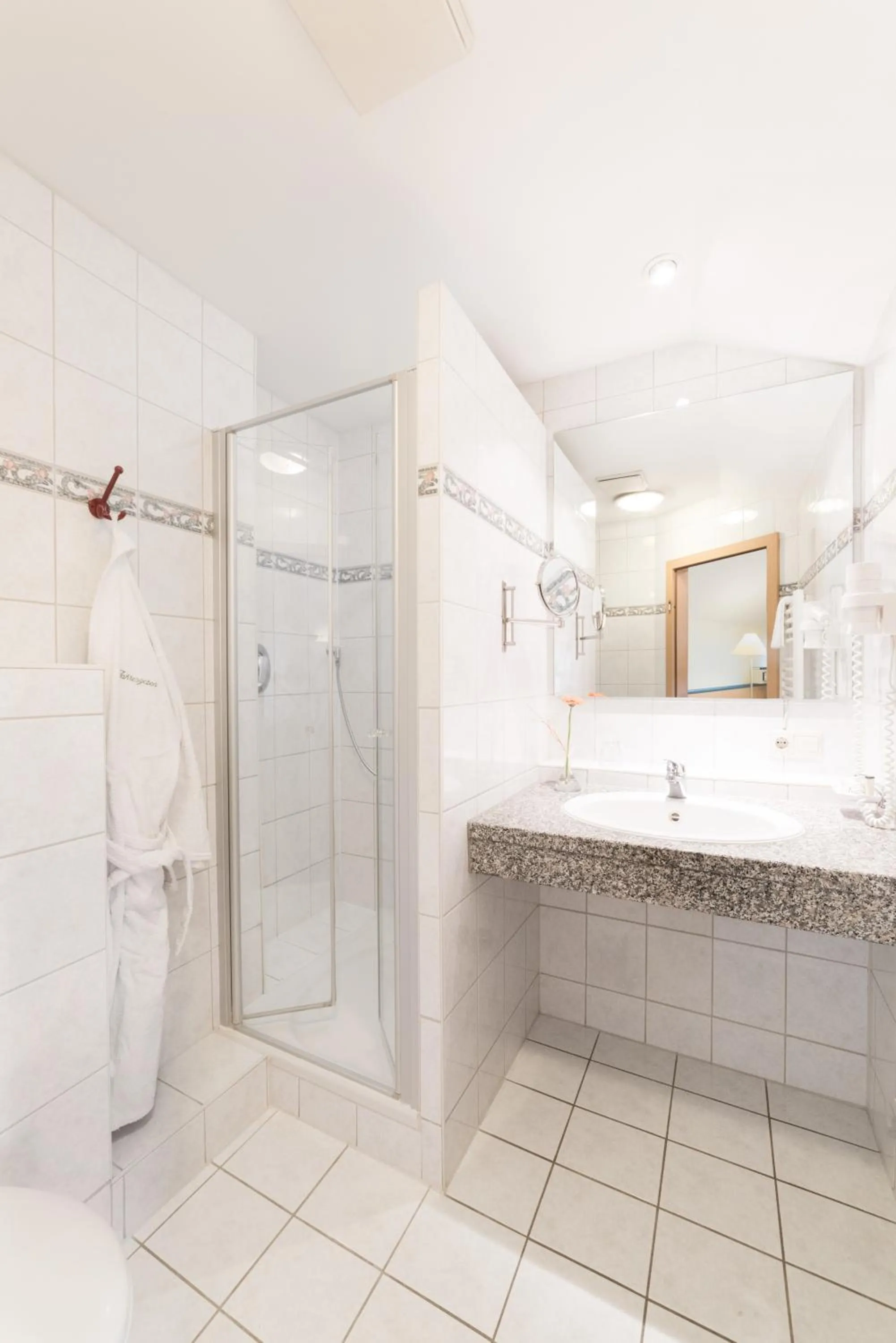 Bathroom in Hotel Garni Vier Jahreszeiten