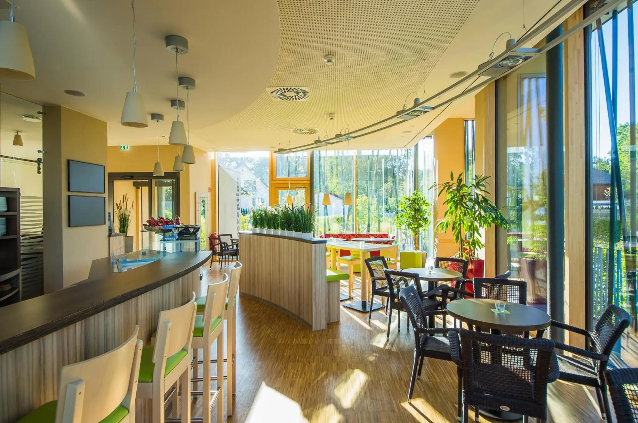 Restaurant/places to eat in Ammerseehäuser