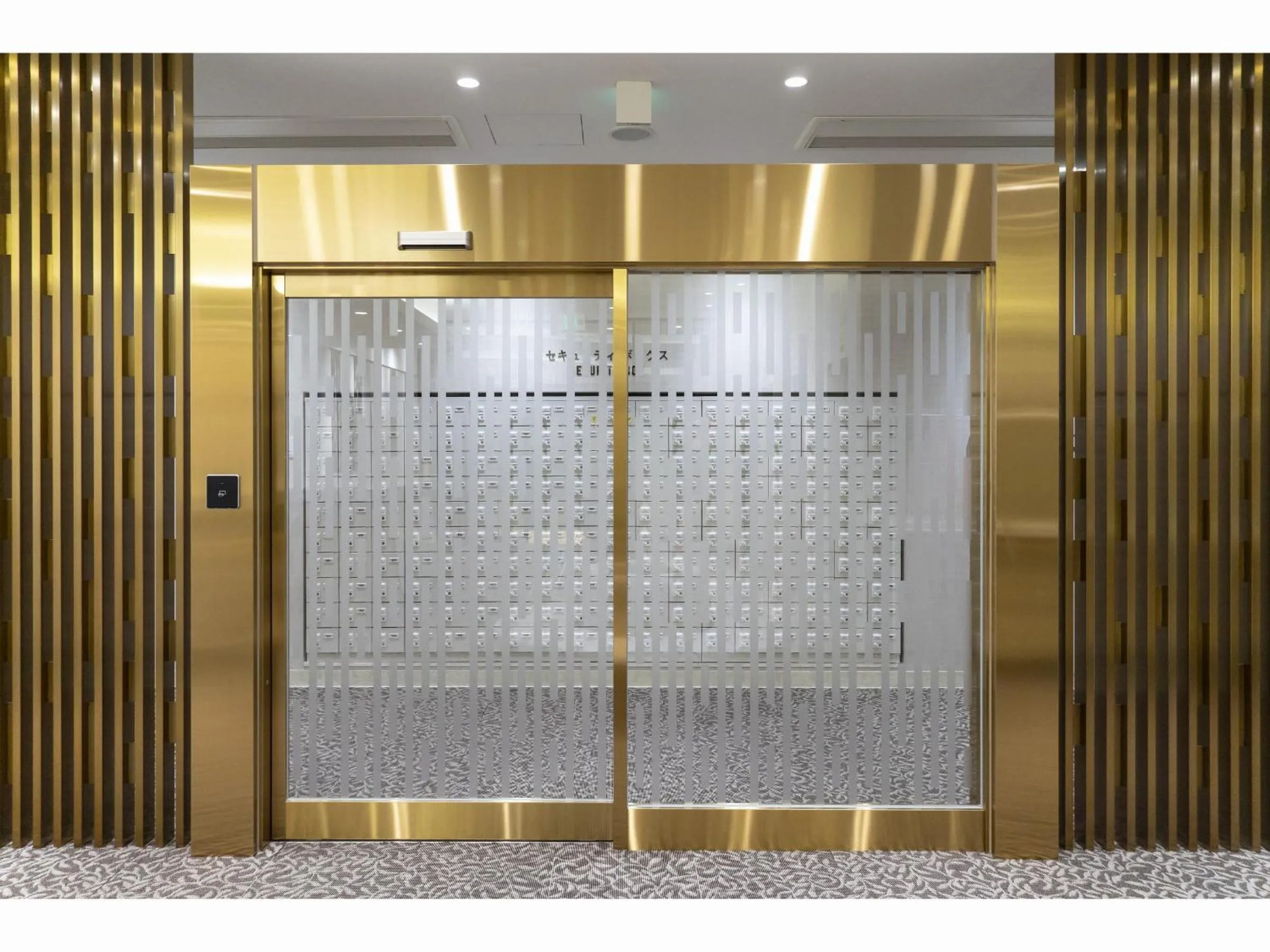 Lobby or reception in Capsule Hotel J Garden Shin-Osaka