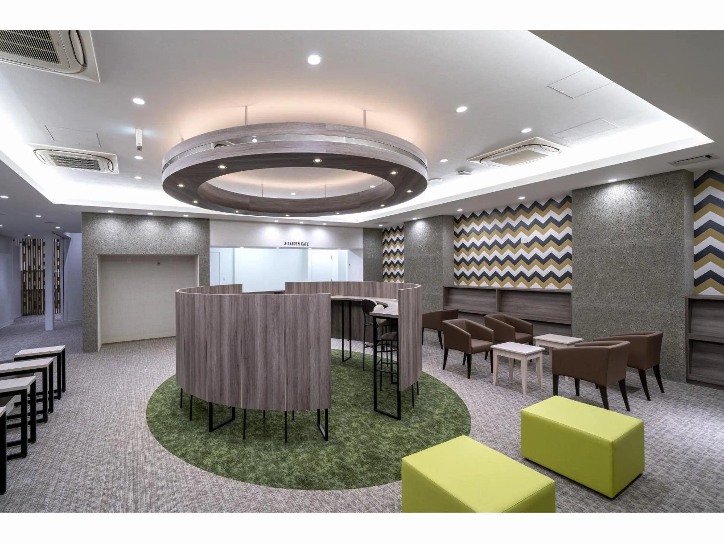 Food and drinks in Capsule Hotel J Garden Shin-Osaka