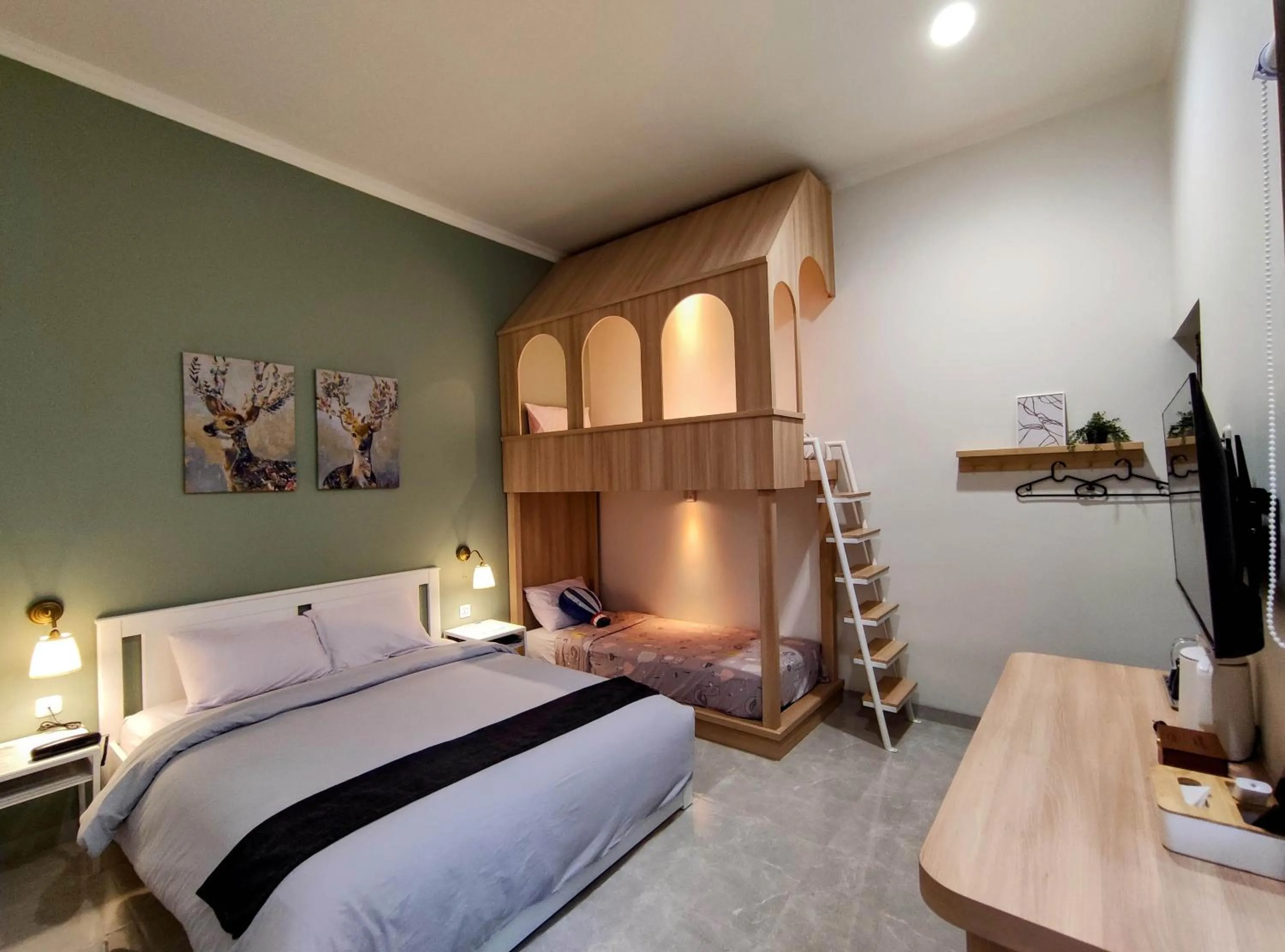 Bed in Cottonwood Boutique Heritage Otten