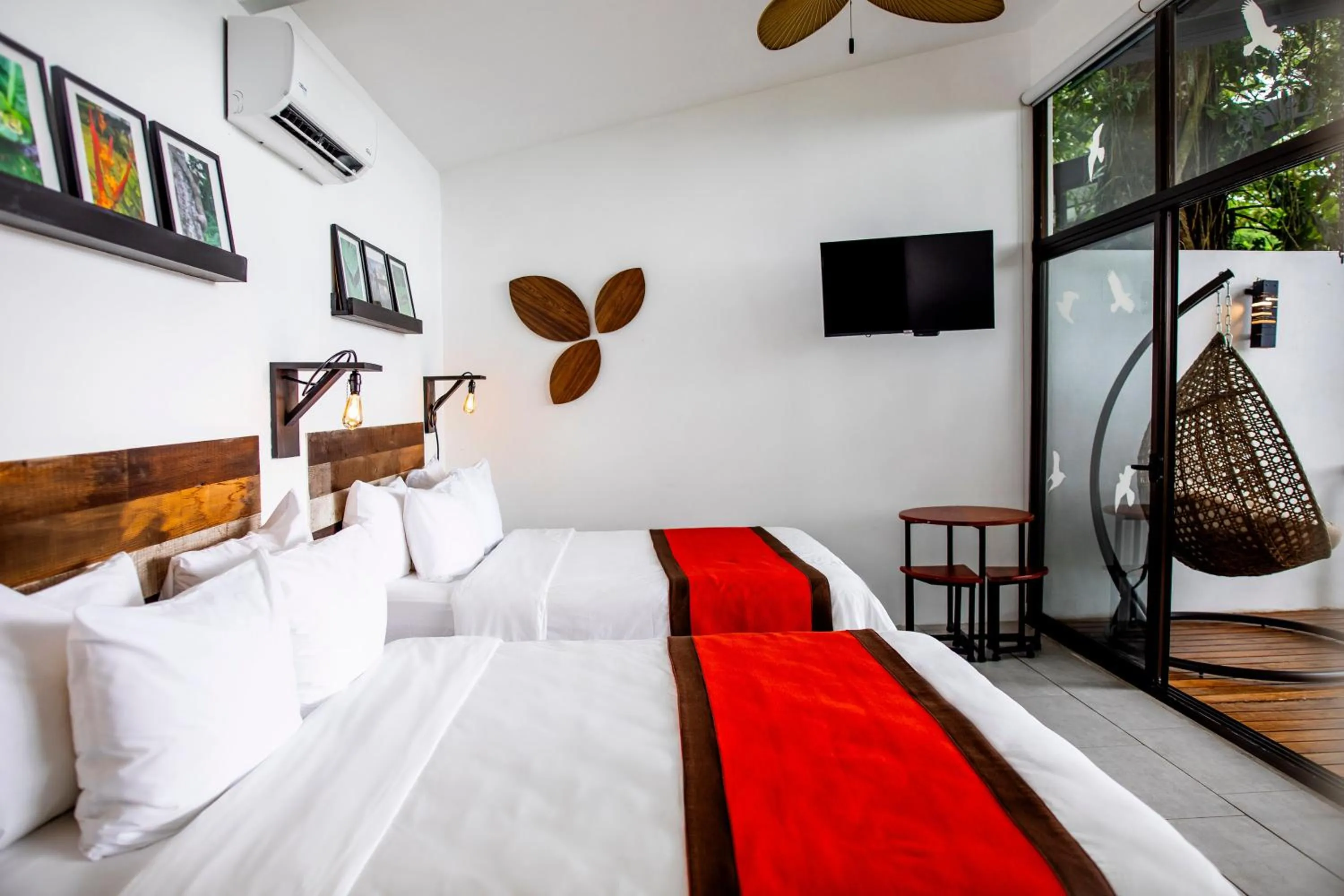 Bed in Sangregado Lodge