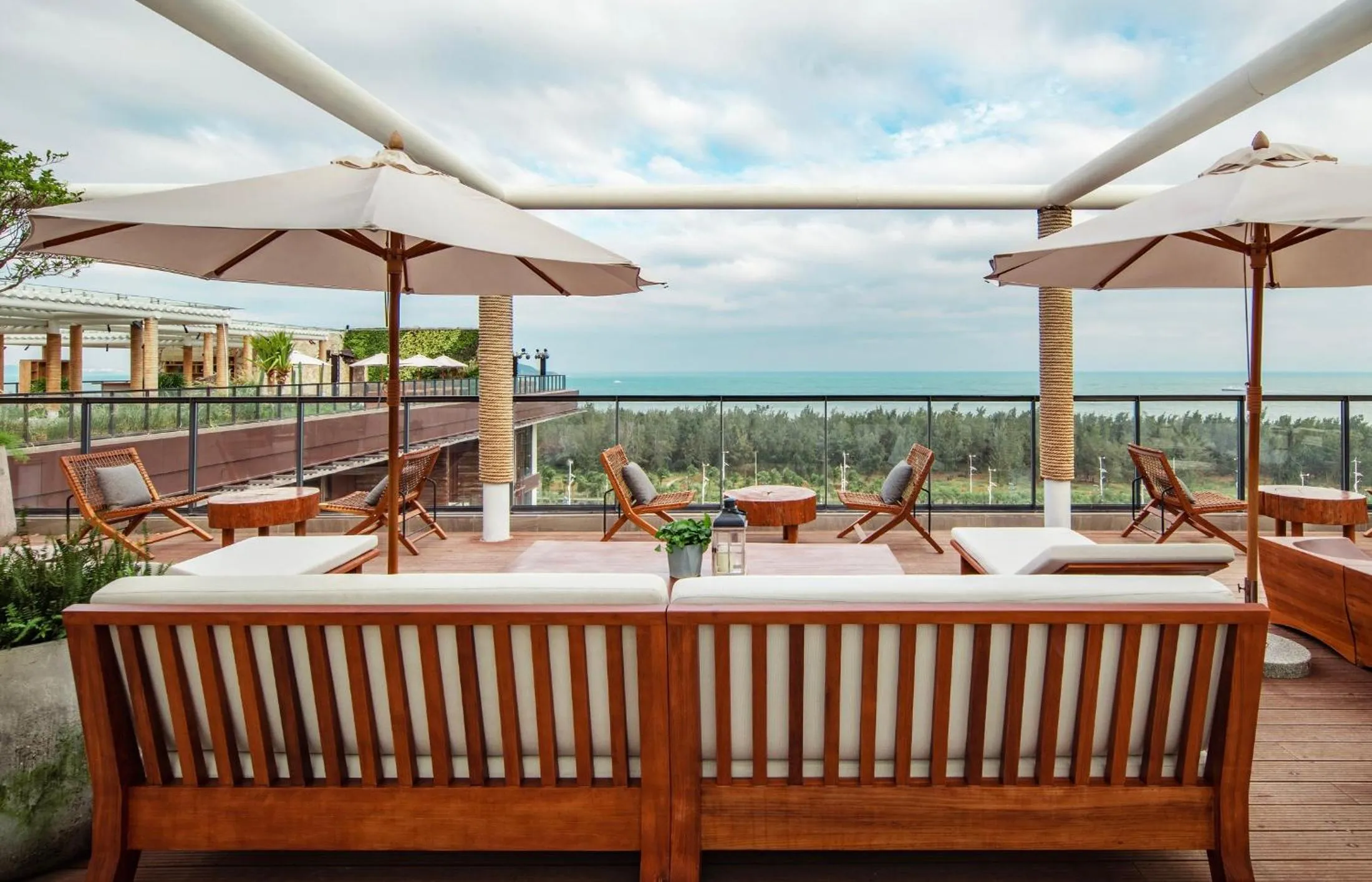 Restaurant/places to eat in 1 Hotel Haitang Bay, Sanya