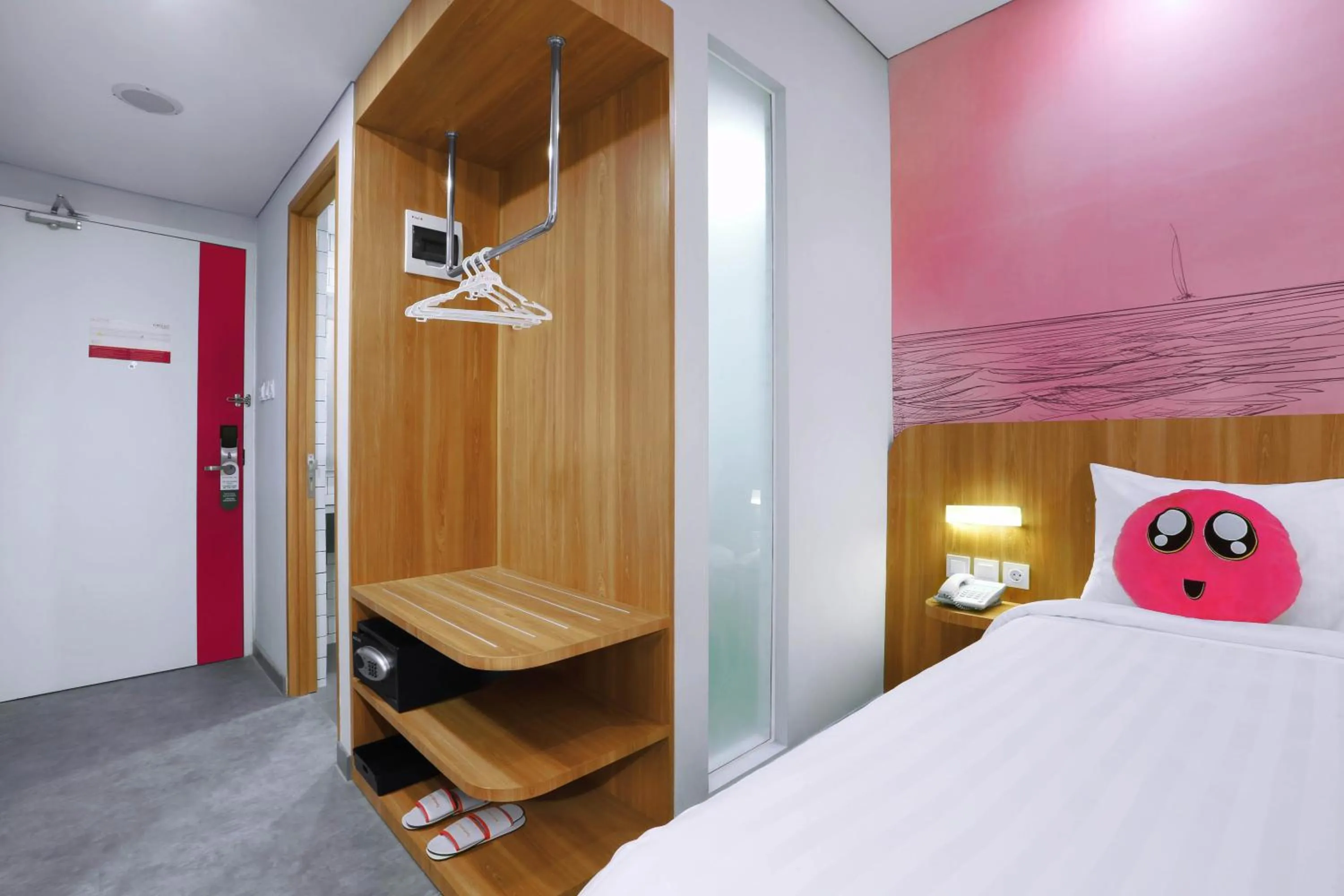 Area and facilities, Bed in favehotel Ketapang