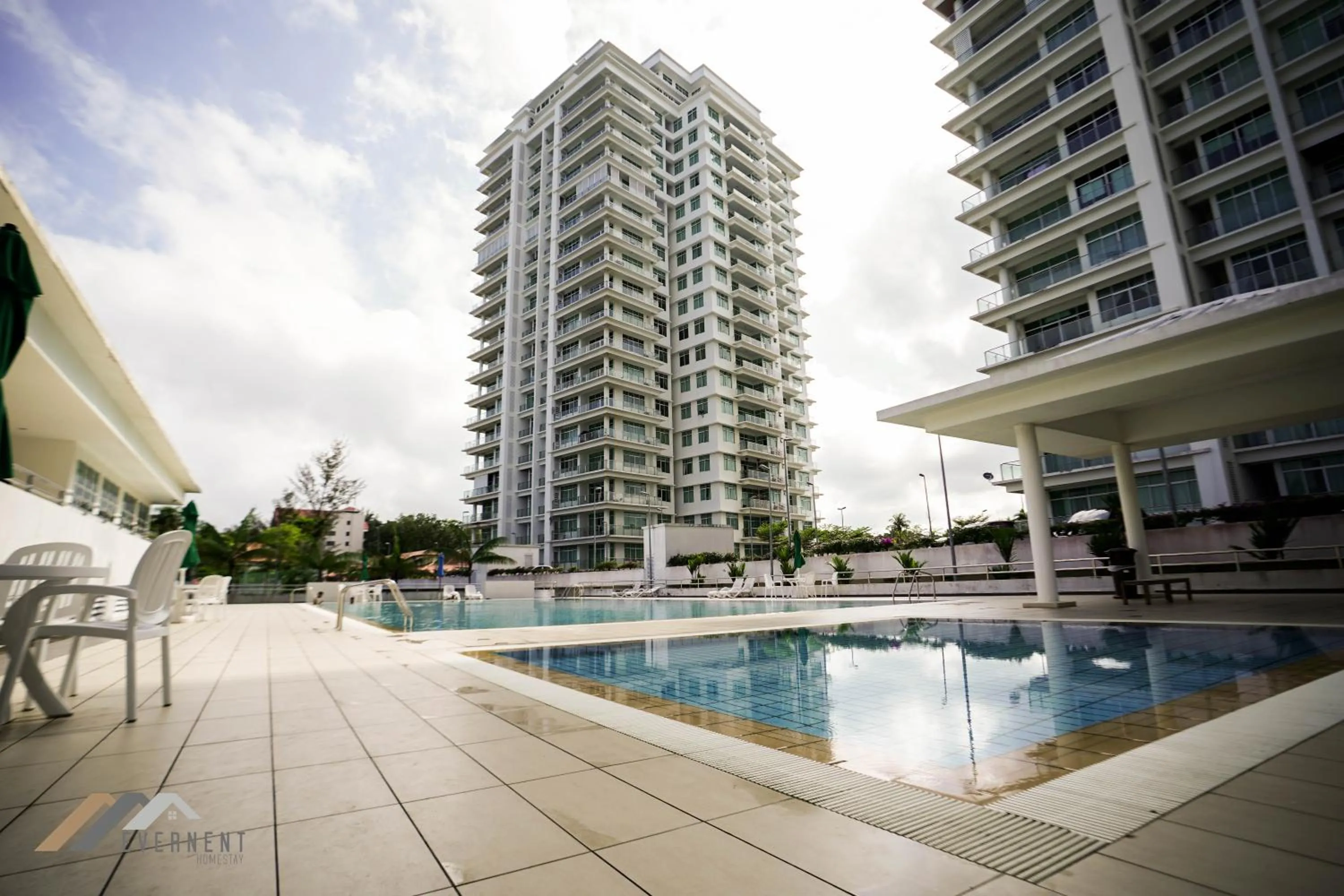 Property building in Bay Resort by Evernent