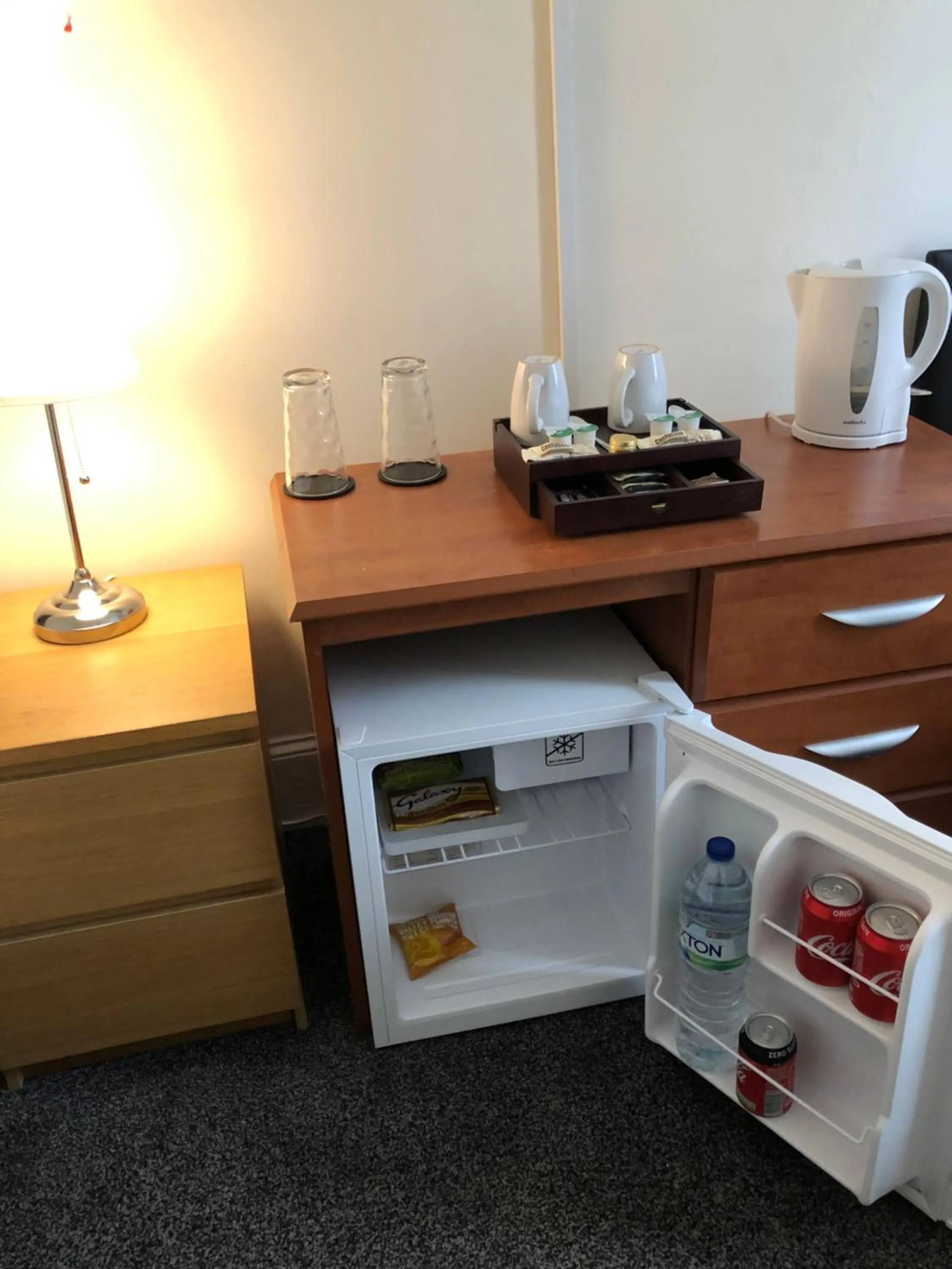 Kitchen/Kitchenette in Renfrew rooms at City Centre