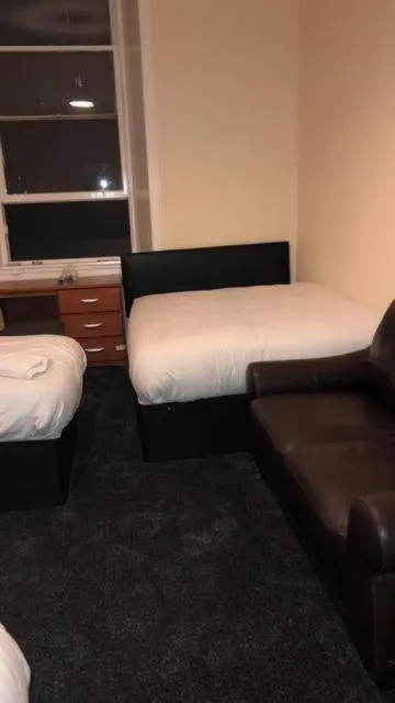 Other in Renfrew rooms at City Centre