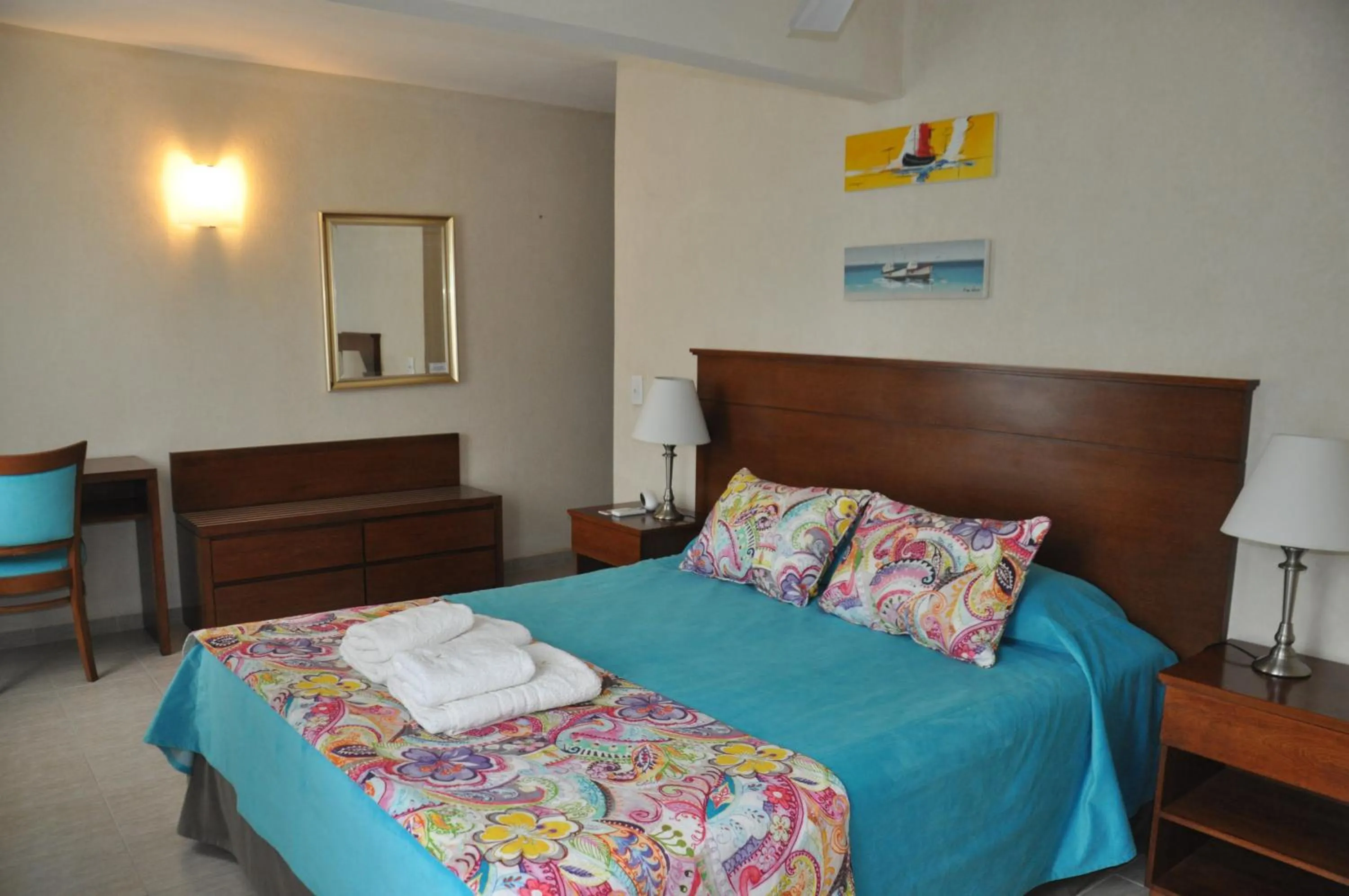 Bedroom, Bed in Hotel Victoria