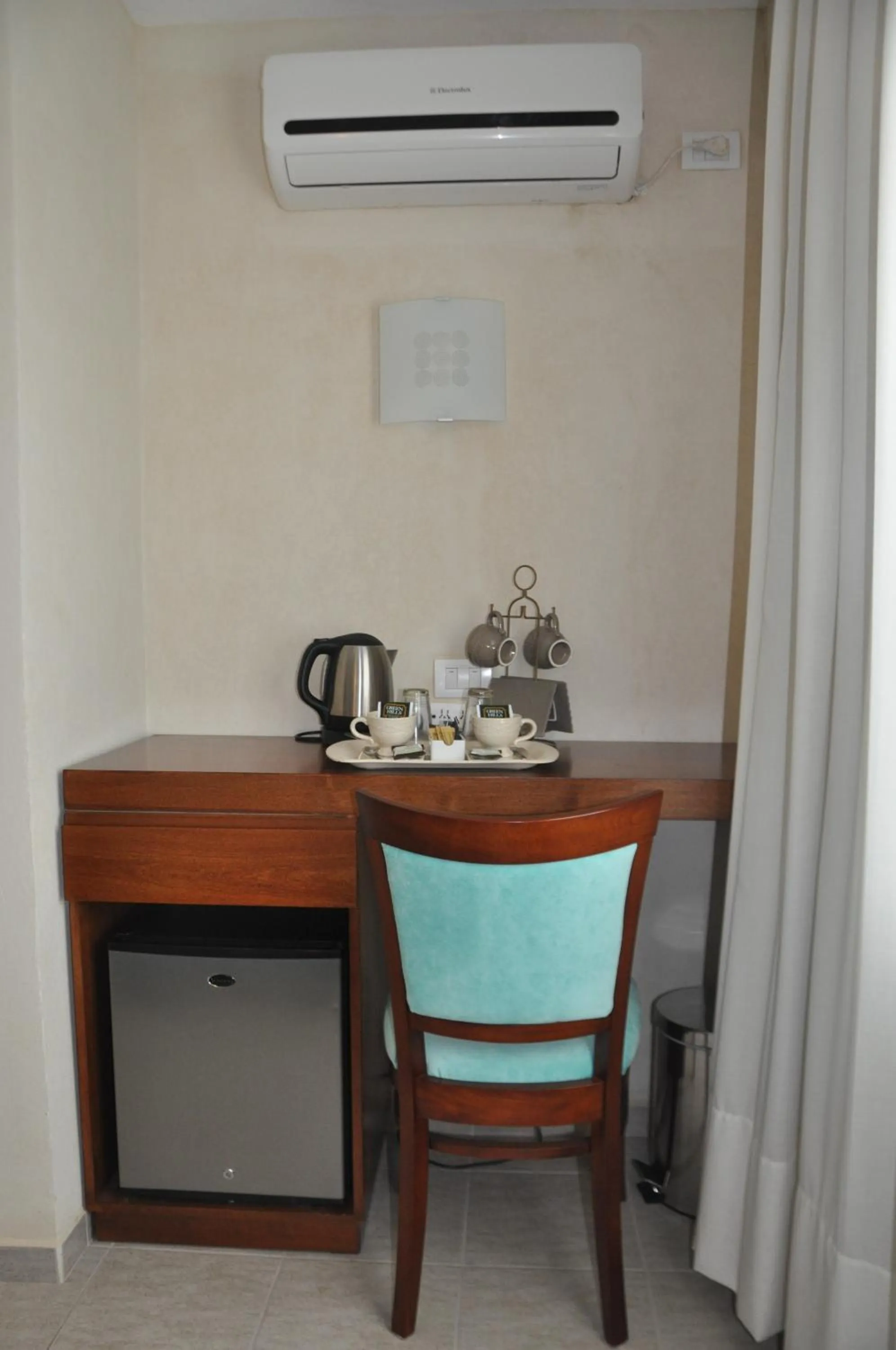 Coffee/tea facilities in Hotel Victoria