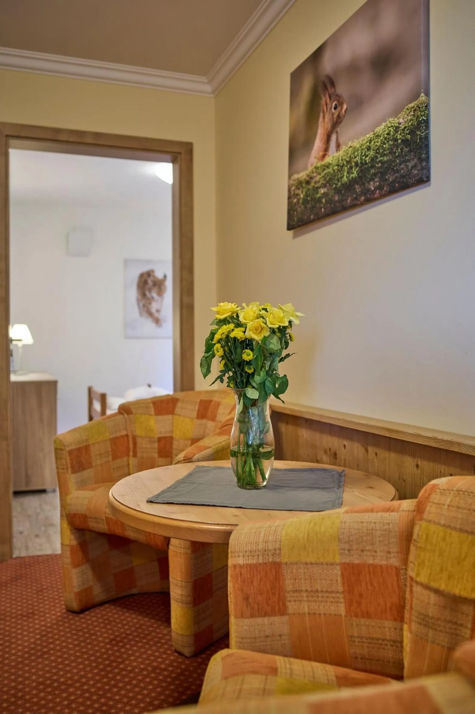 Seating area in Panoramahotel Grobauer