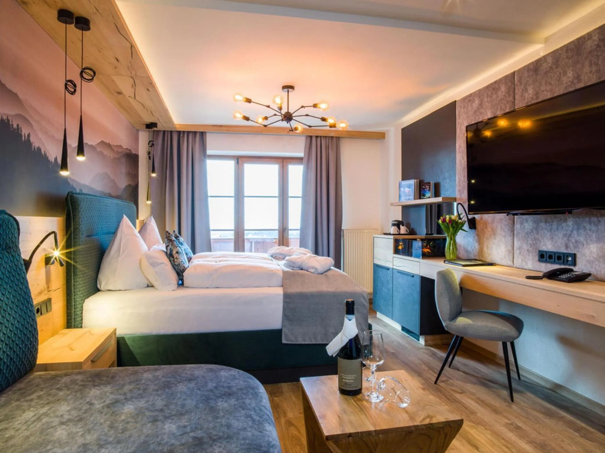 Bed in Panoramahotel Grobauer