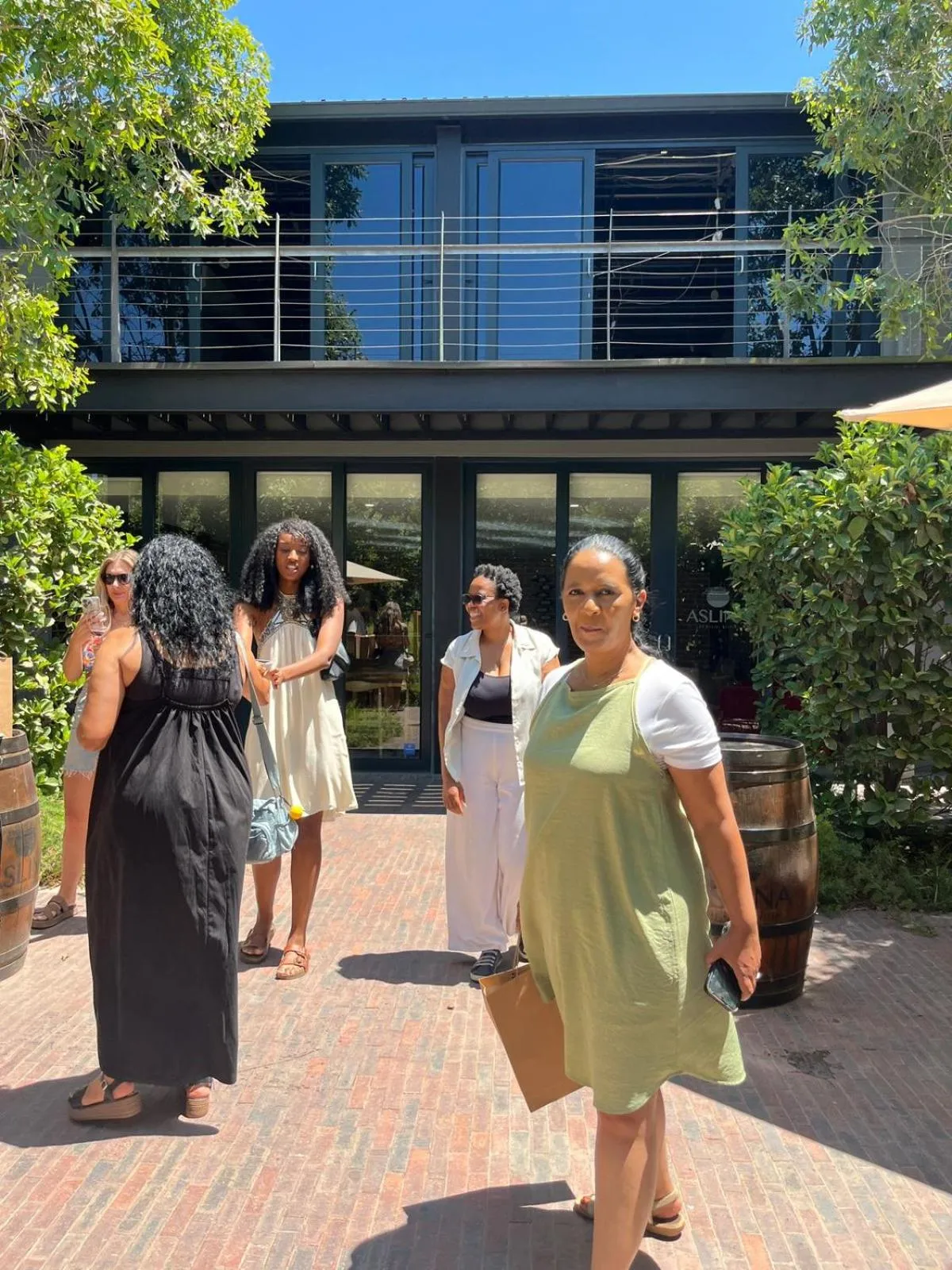 CURIOCITY Green Point