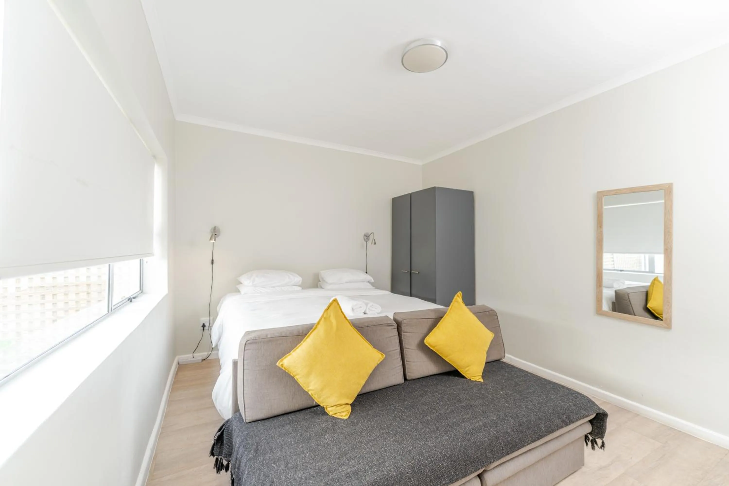 Bedroom, Bed in CURIOCITY Green Point