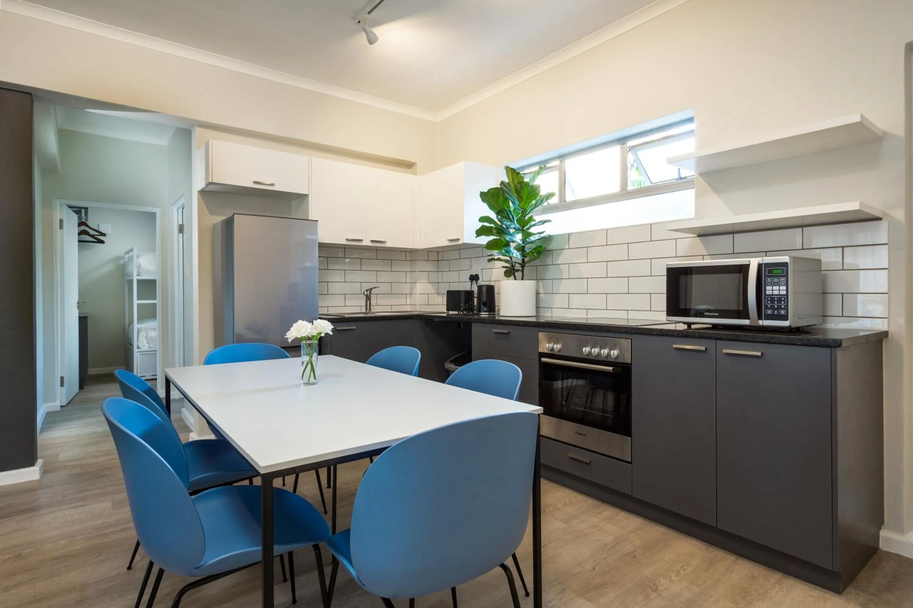 Kitchen or kitchenette in CURIOCITY Green Point