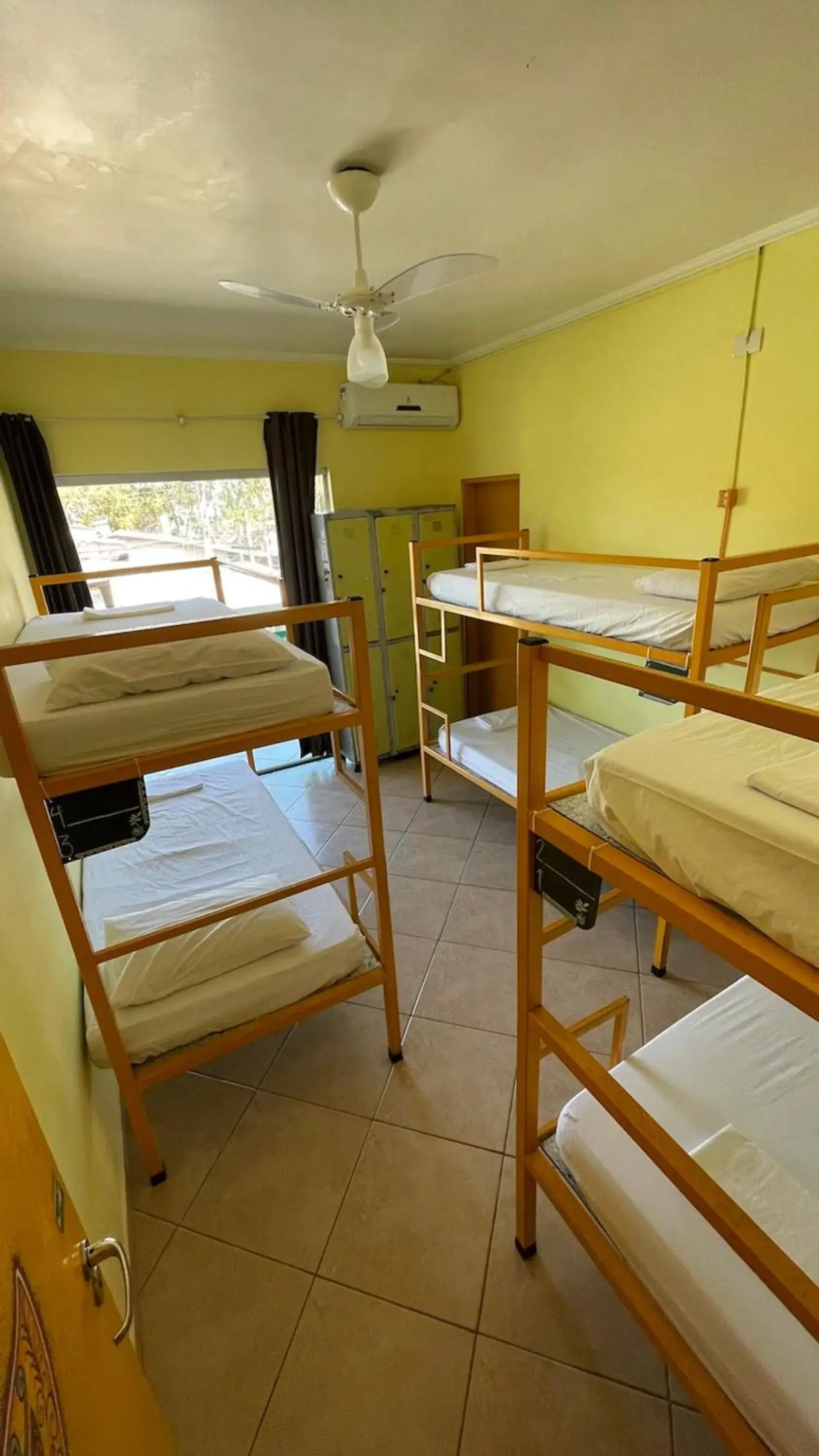 Bed in 6-Female Dormitory Room in Green Haven Hostel Bed in 6-Female Dormitory Room in Green Haven Hostel