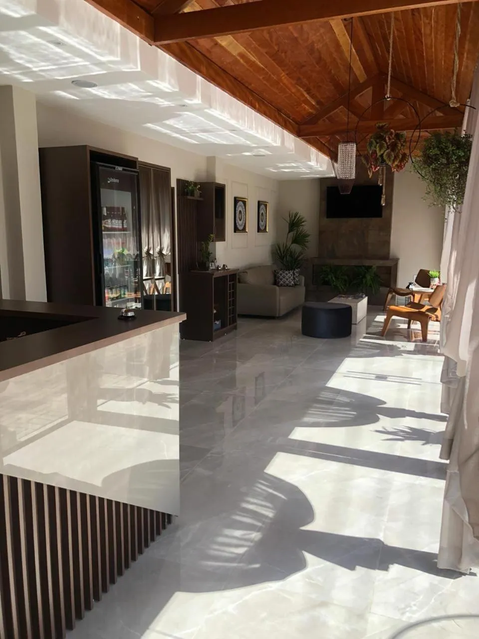 Communal lounge/ TV room in Hotel Lorimar