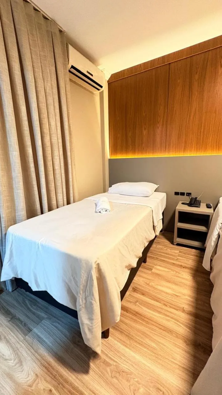 Bed in Hotel Lorimar