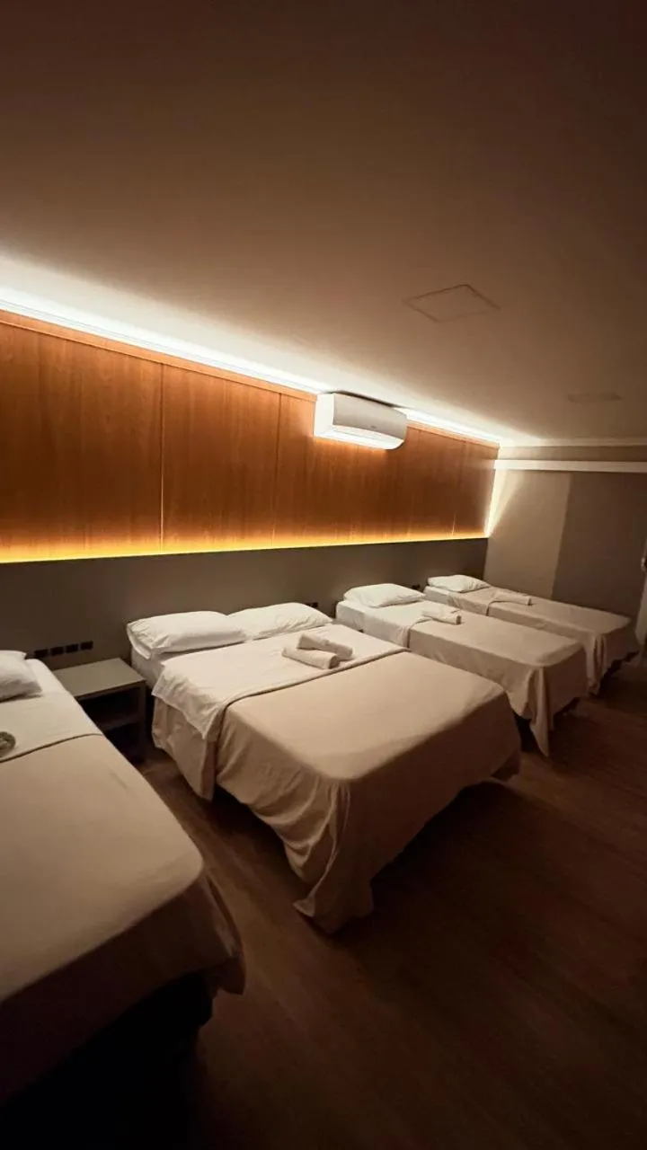 Bed in Hotel Lorimar