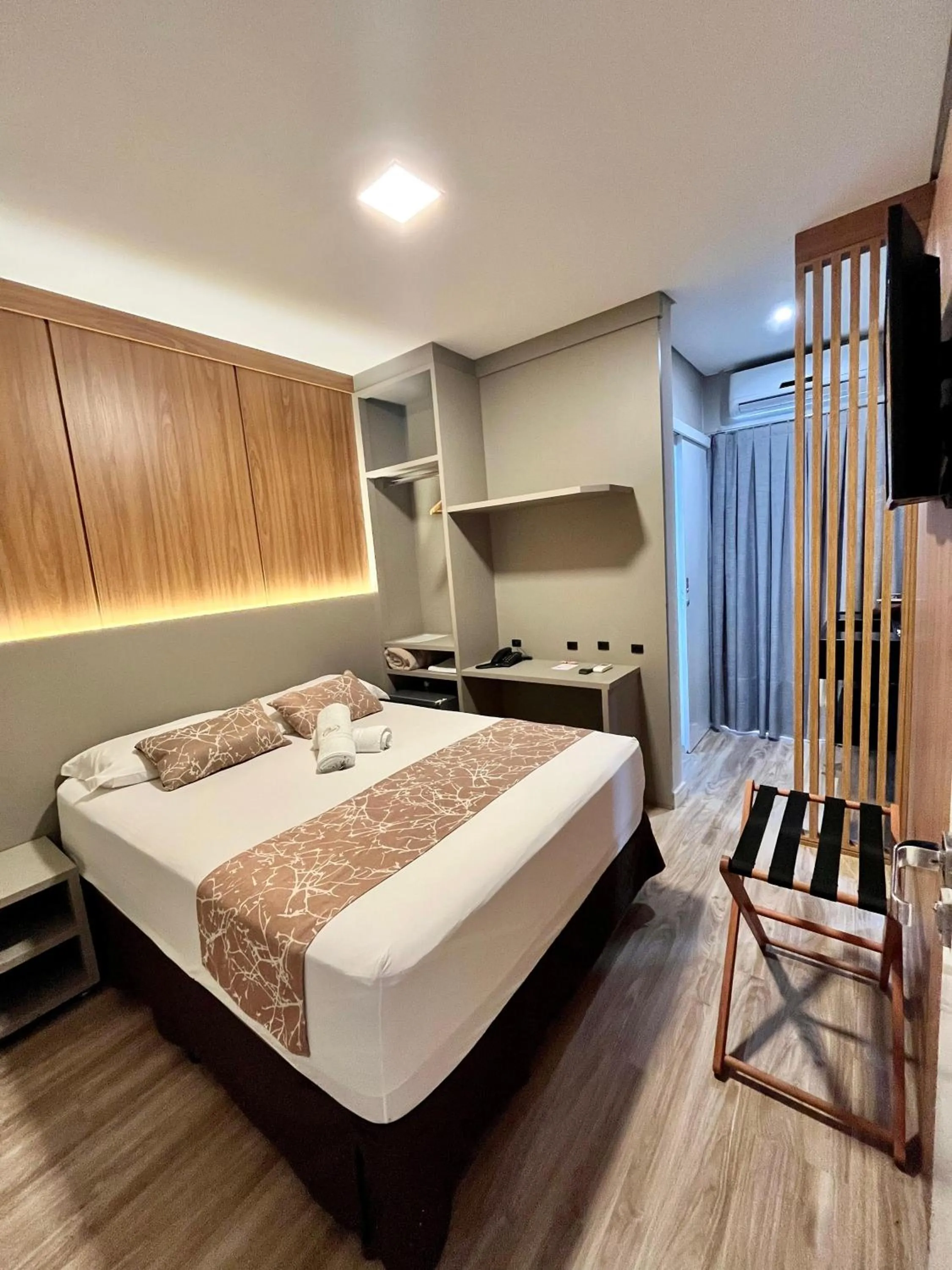 Bed in Hotel Lorimar