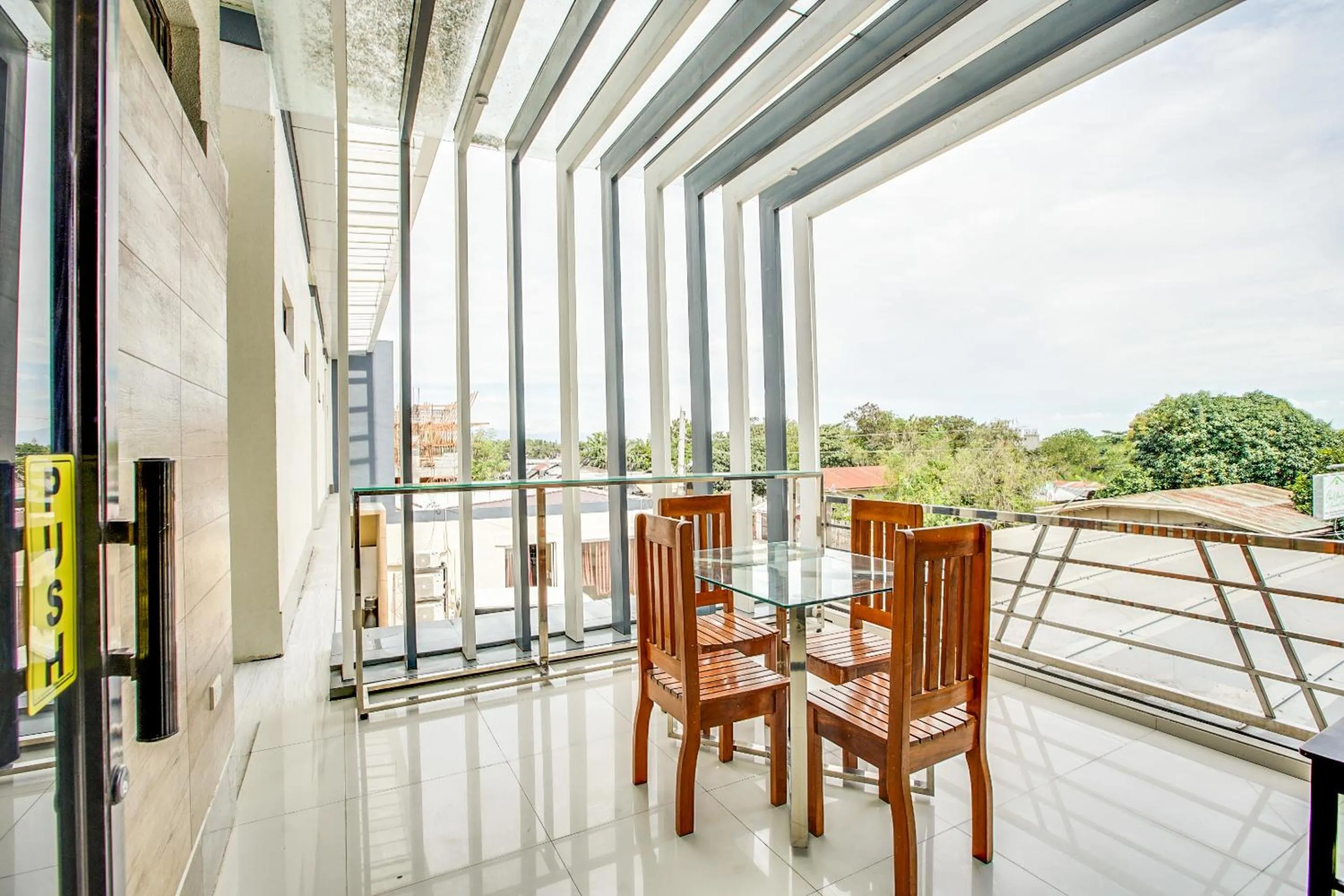 Lobby or reception in OYO 489 Casa Mia Hotel Suites