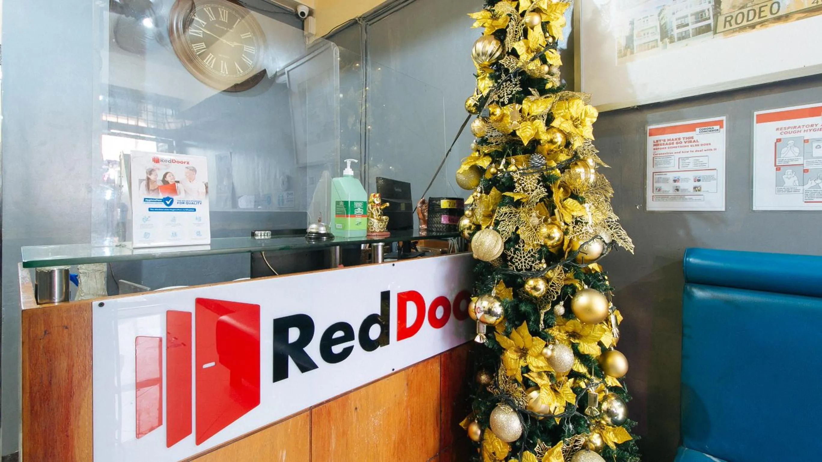 Lobby or reception in RedDoorz at V-Cat Apartelle Sampaloc Manila