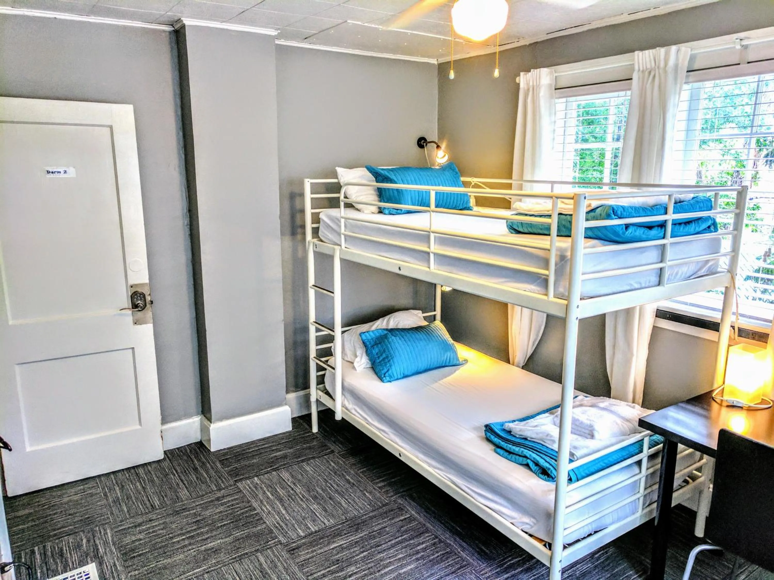 Bedroom, Bed in The Wayfaring Buckeye Hostel