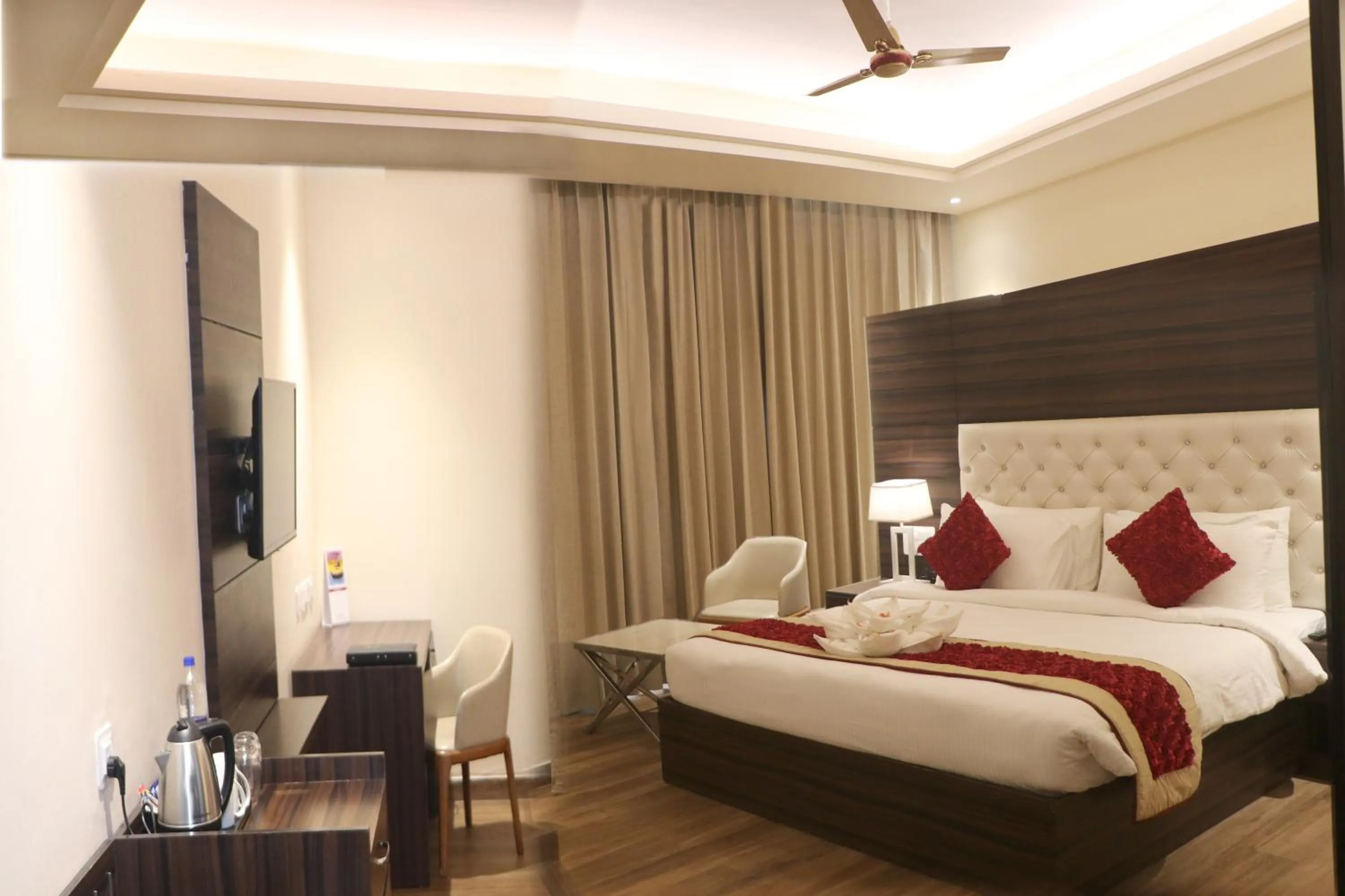 Bed in Comfort Inn Lakhimpur