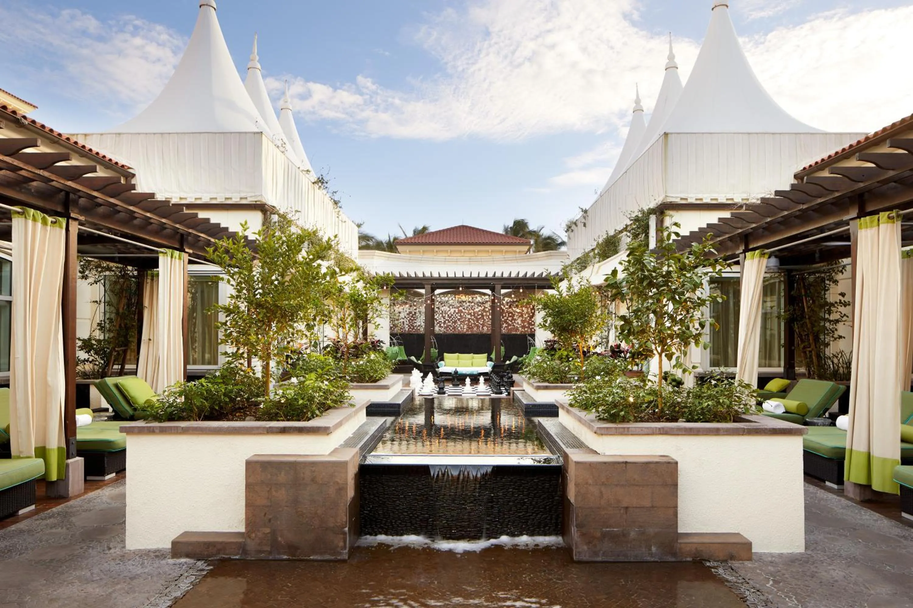 Property building in Eau Palm Beach Resort & Spa