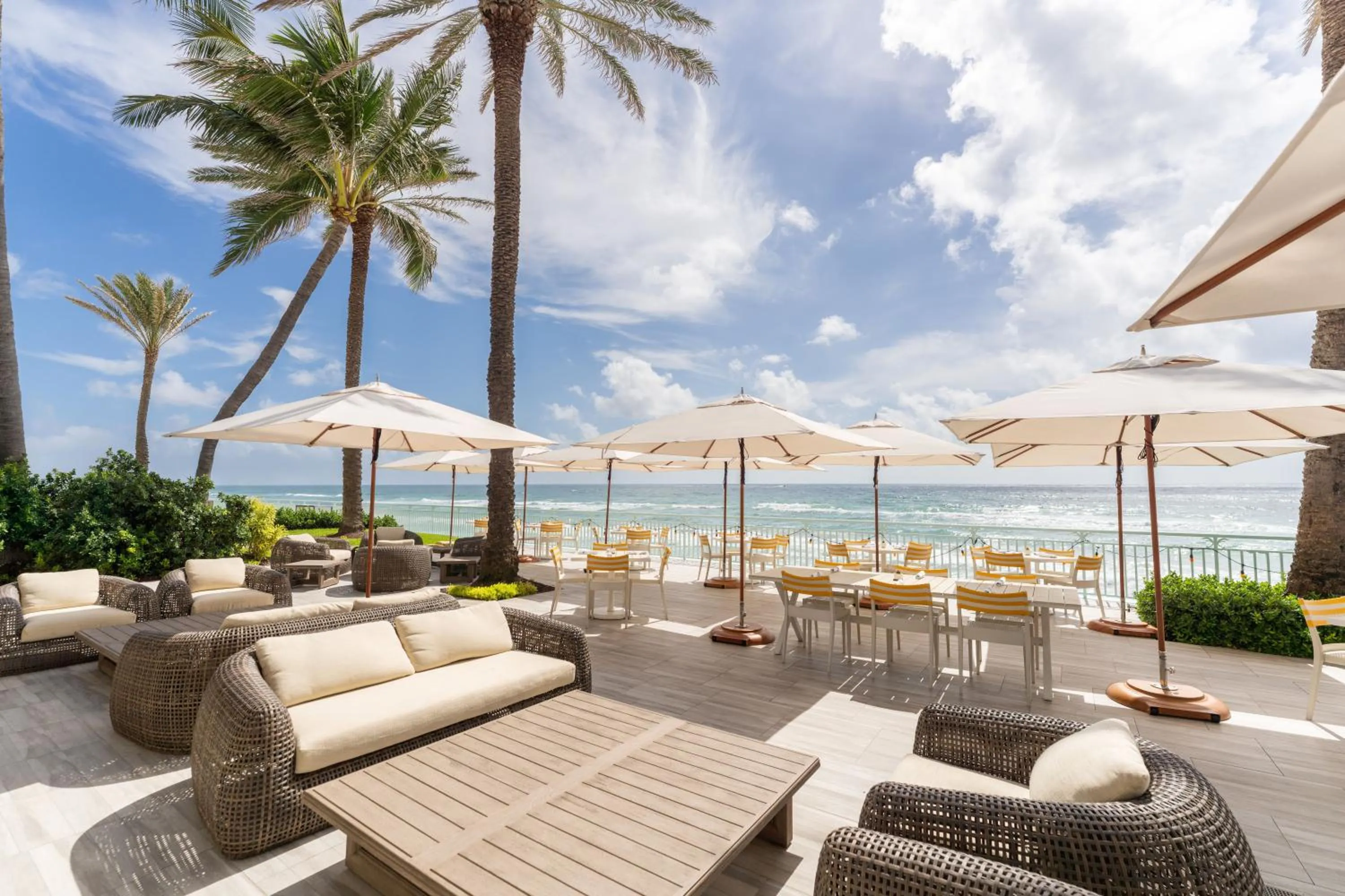 Restaurant/places to eat in Eau Palm Beach Resort & Spa