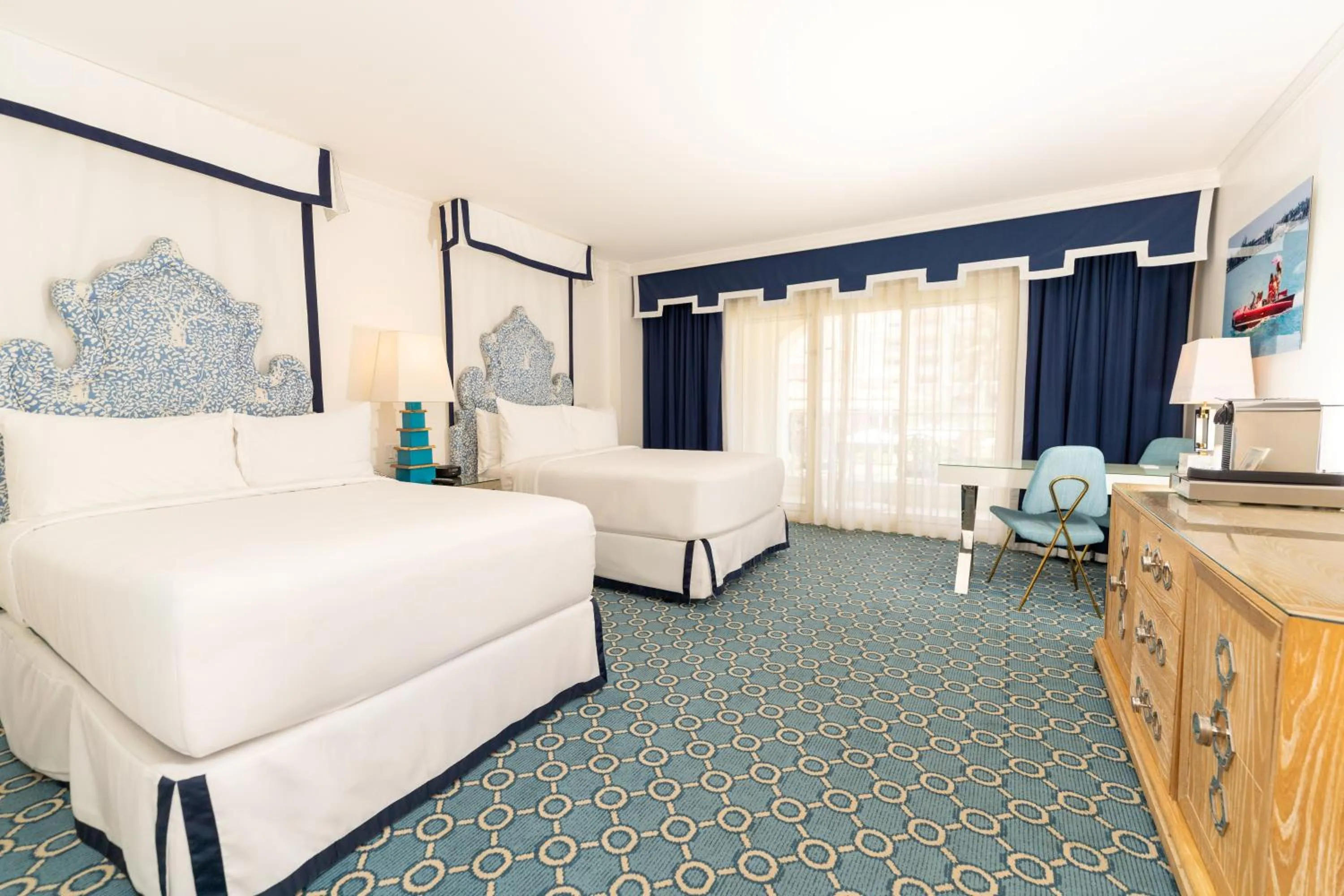 Bedroom, Bed in Eau Palm Beach Resort & Spa