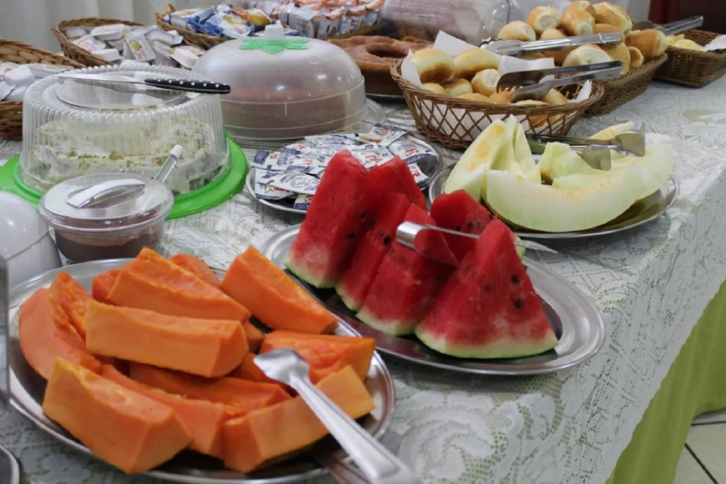 Buffet breakfast in Hotel Ipanema Inn Higienópolis