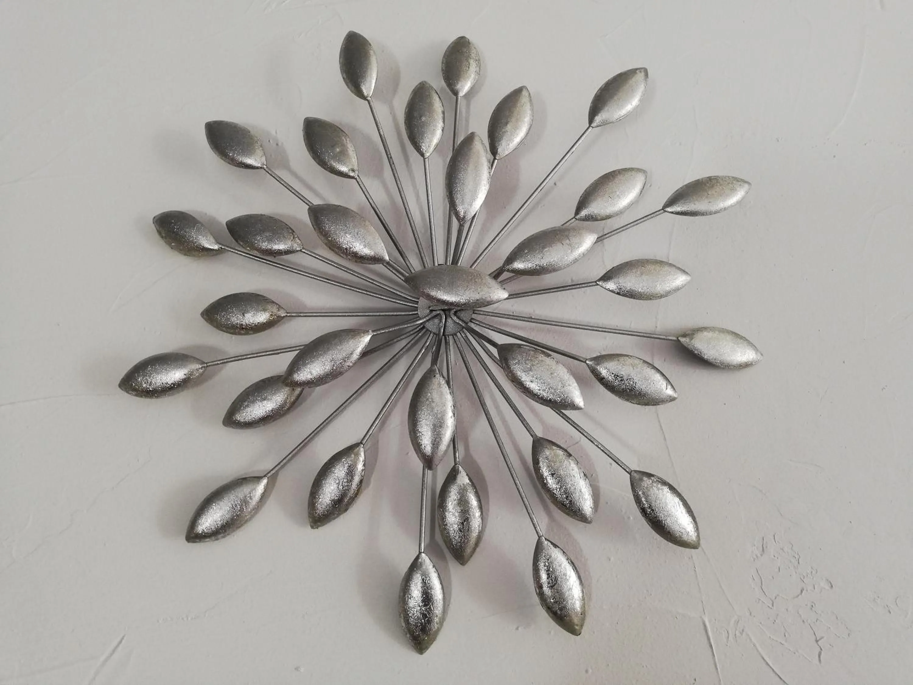 Decorative detail in Le Puits de Garival