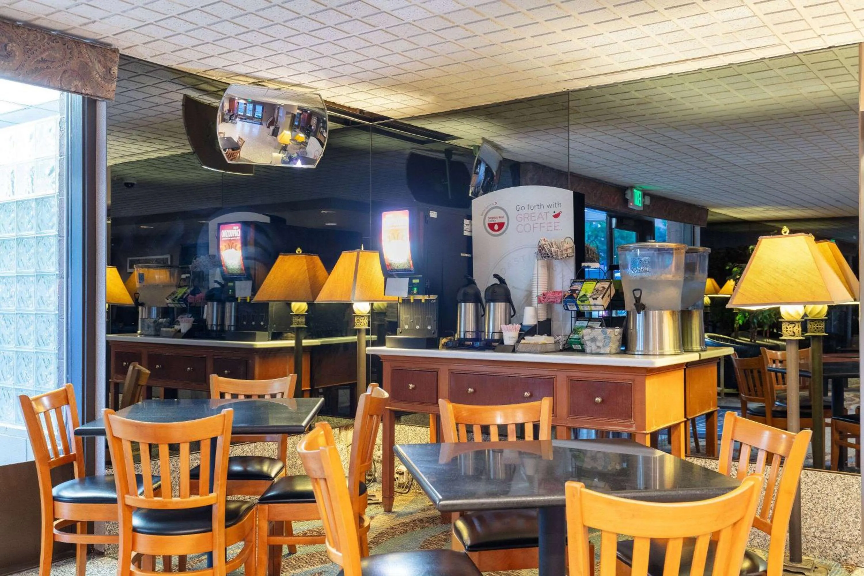 Breakfast in Travelodge by Wyndham Seattle By The Space Needle