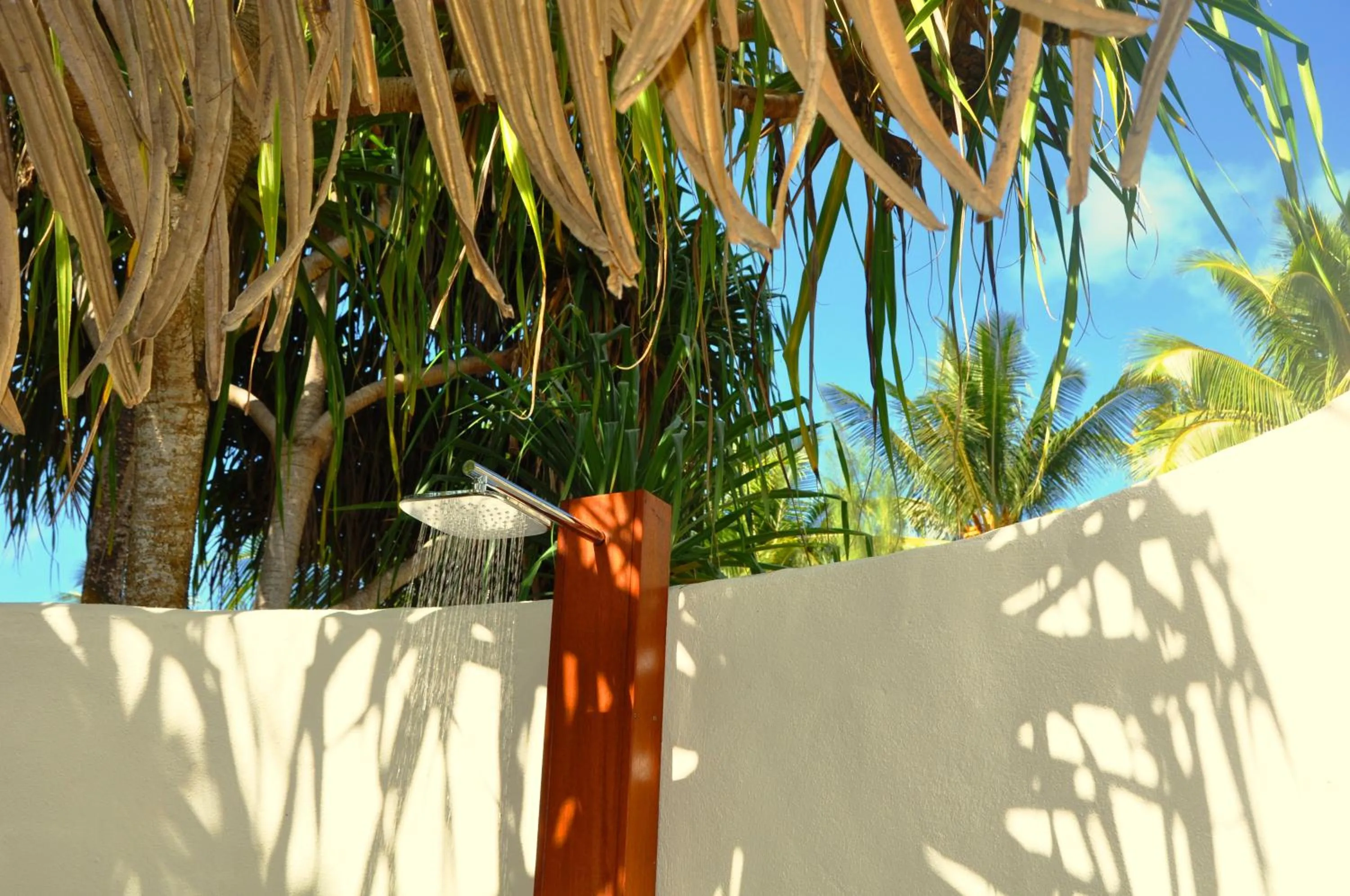 Shower in Tamanu Beach