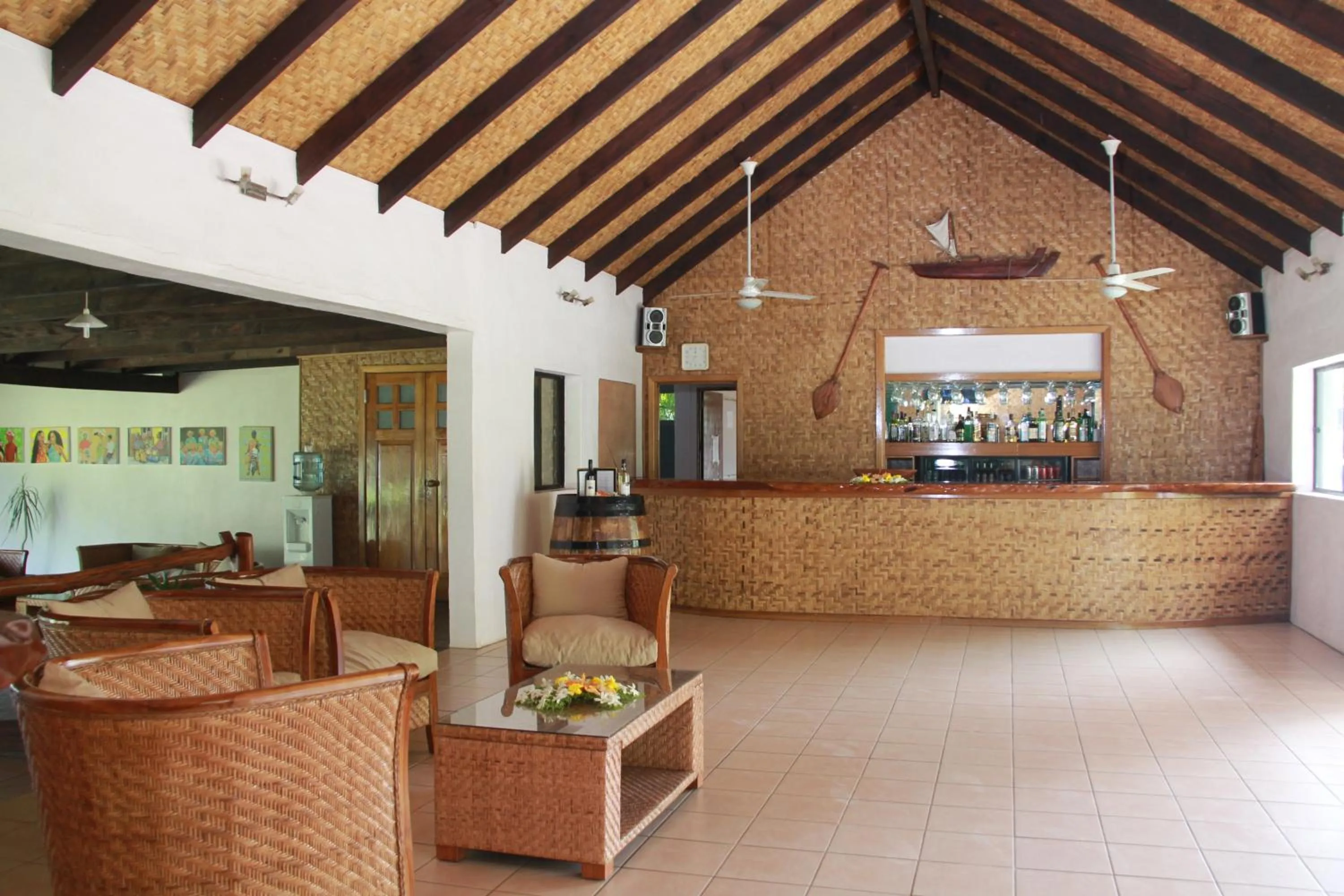 Lounge or bar in Tamanu Beach