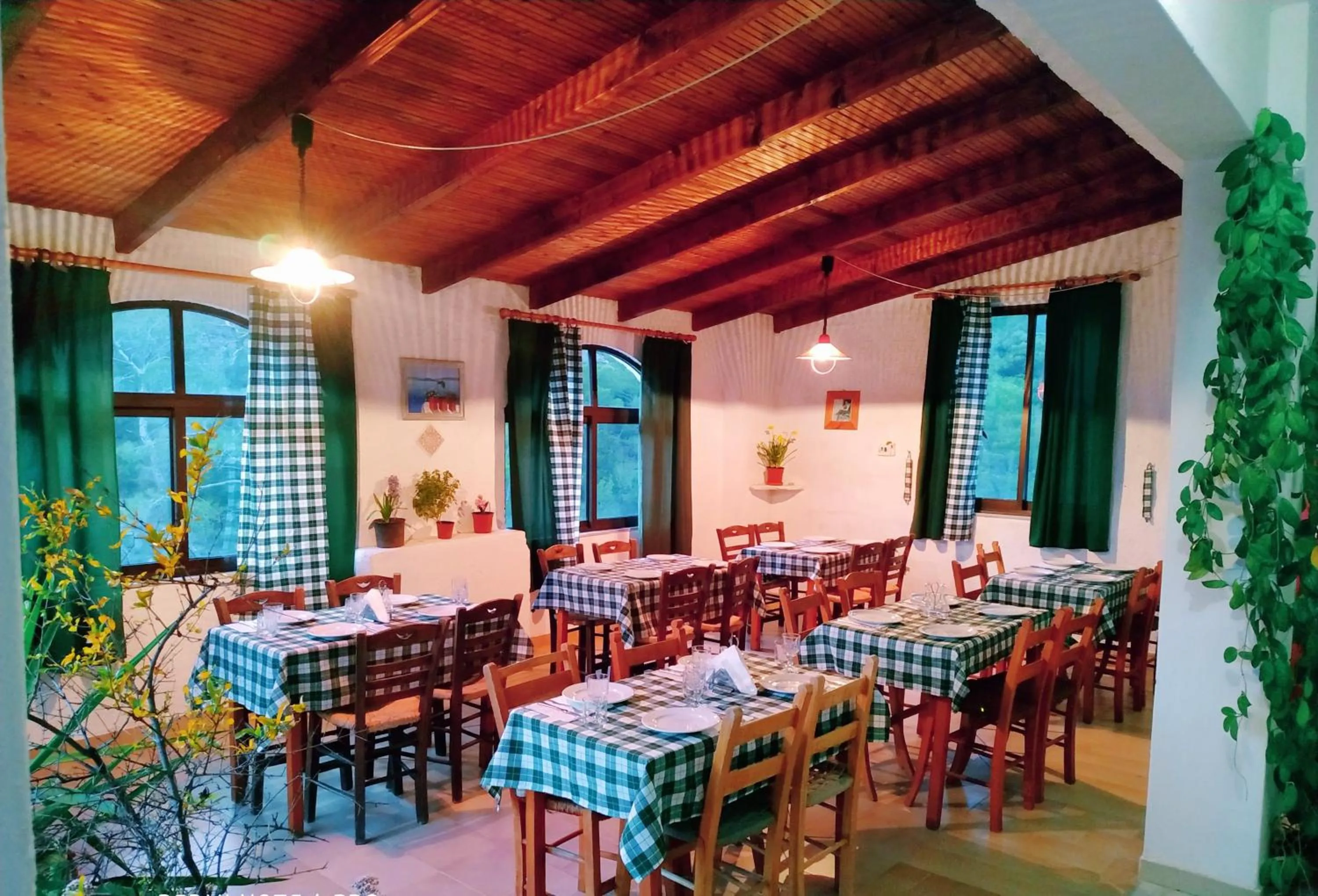 Restaurant/places to eat in Oleander's Garden Traditional Cretan Cottage