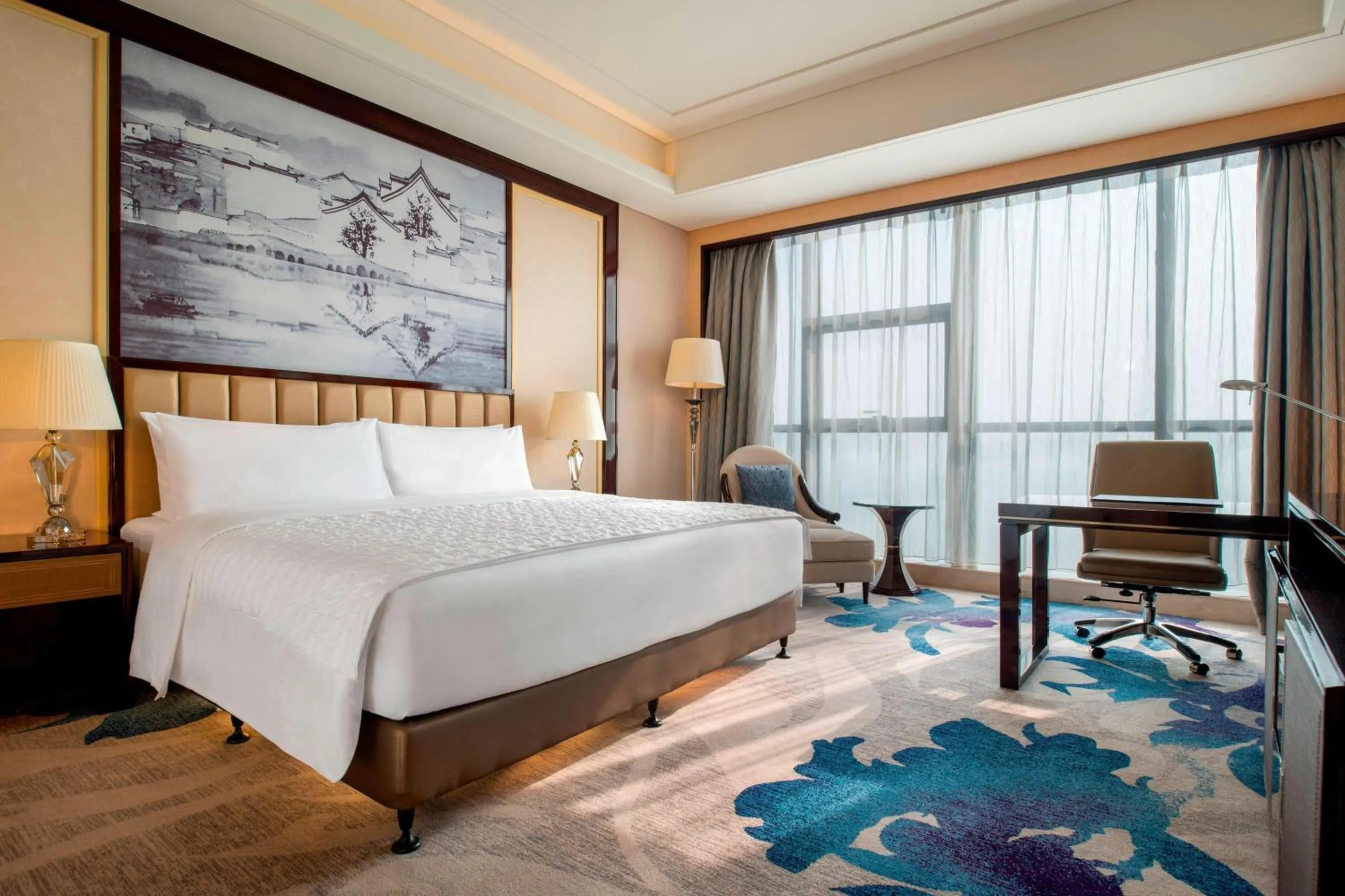 Photo of the whole room, Bed in Le Meridien Yixing Hotel